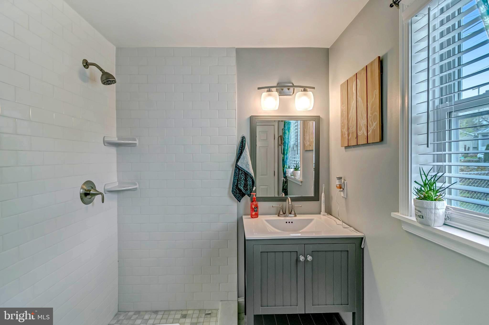 BRENTWOOD - Residential