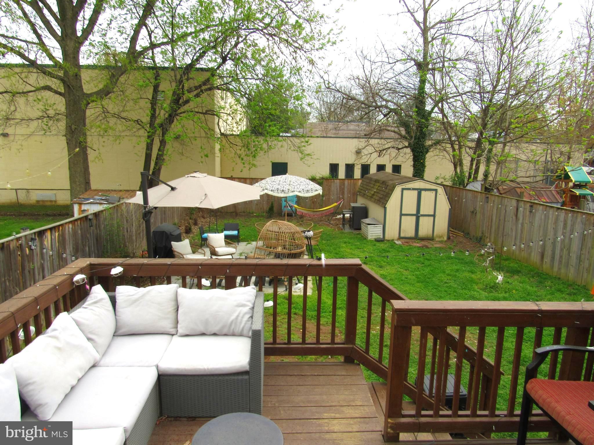 BRENTWOOD - Residential