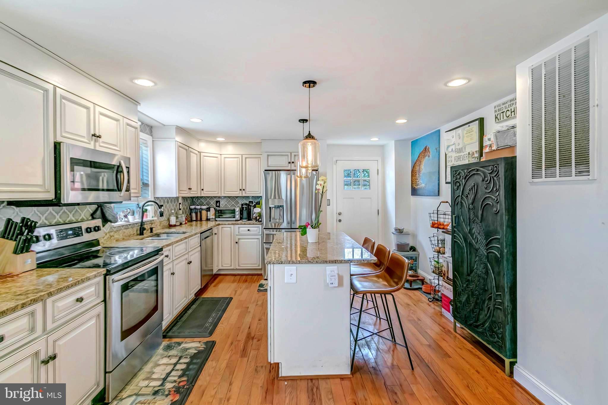 BRENTWOOD - Residential