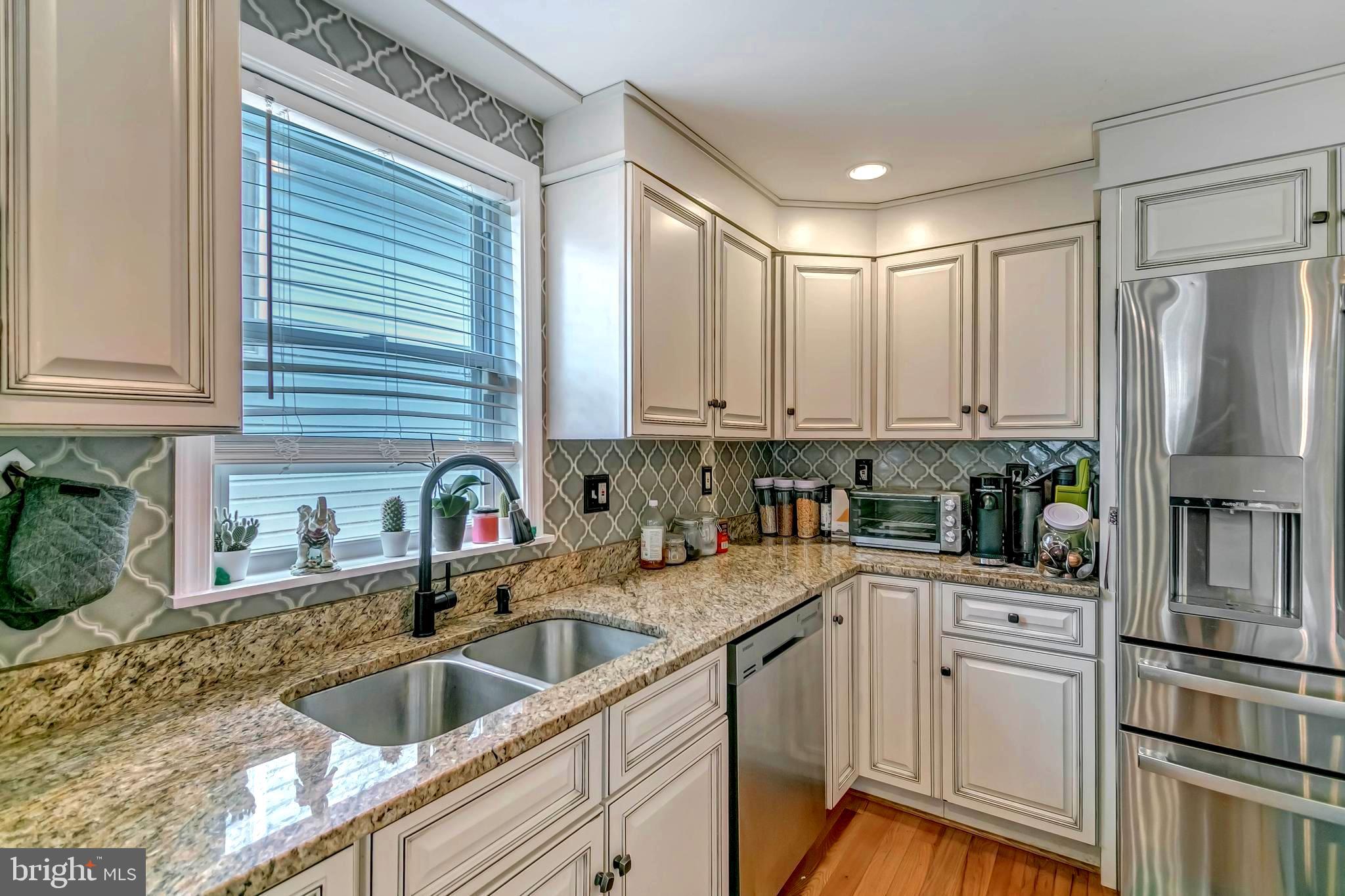 BRENTWOOD - Residential