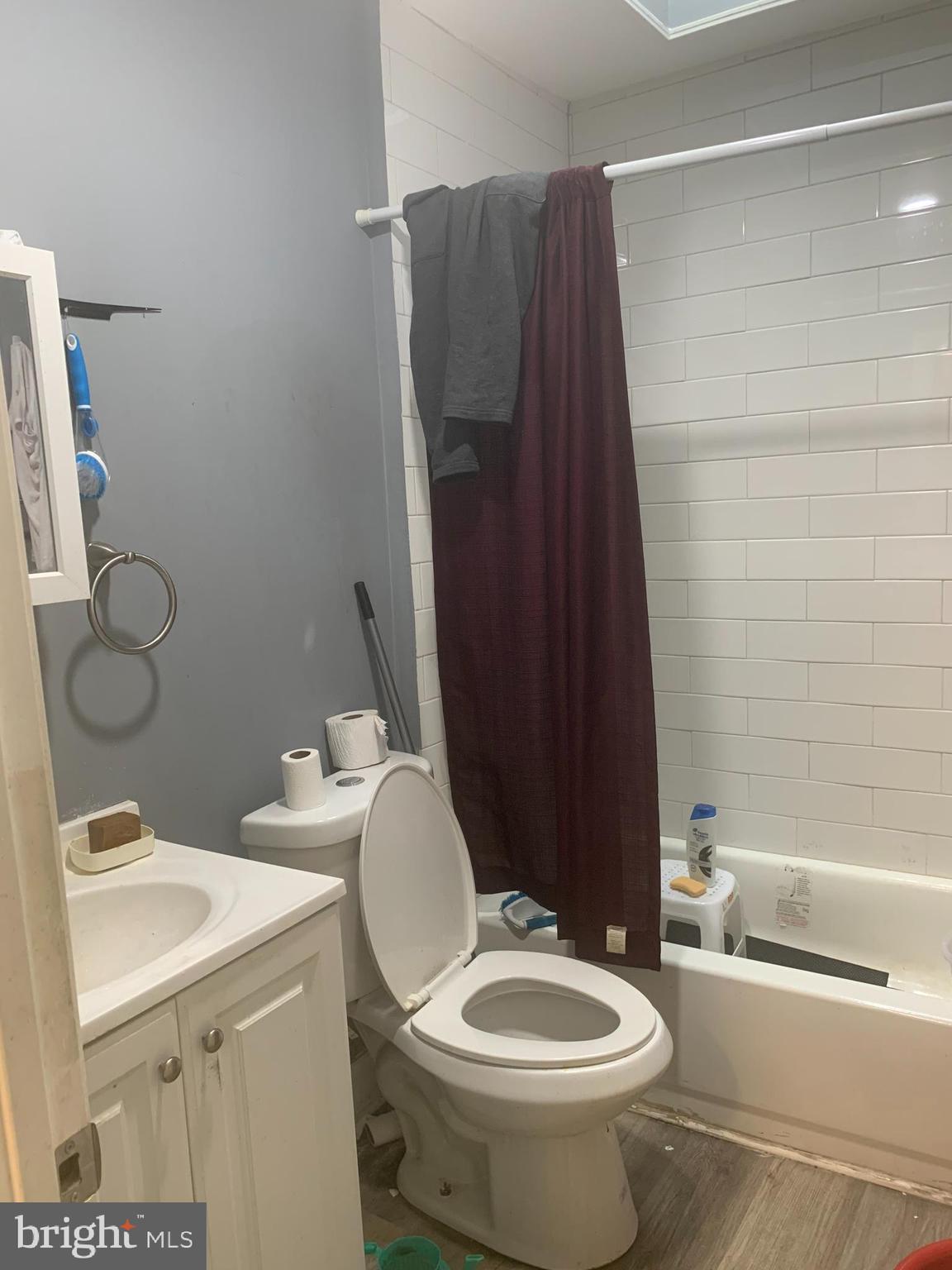 FOX CHASE - Commercial Sale