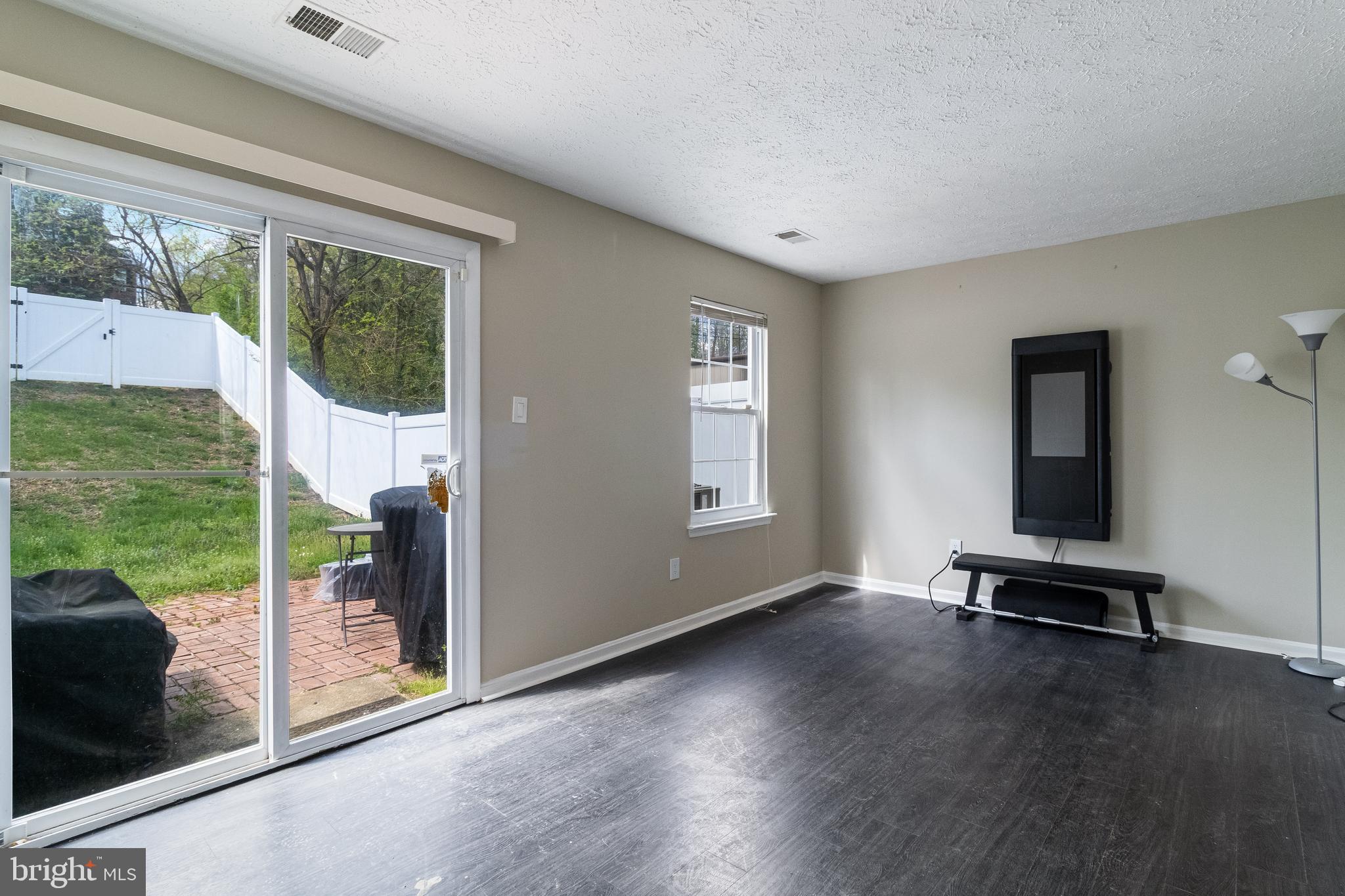 CARROLLS GREEN - Residential