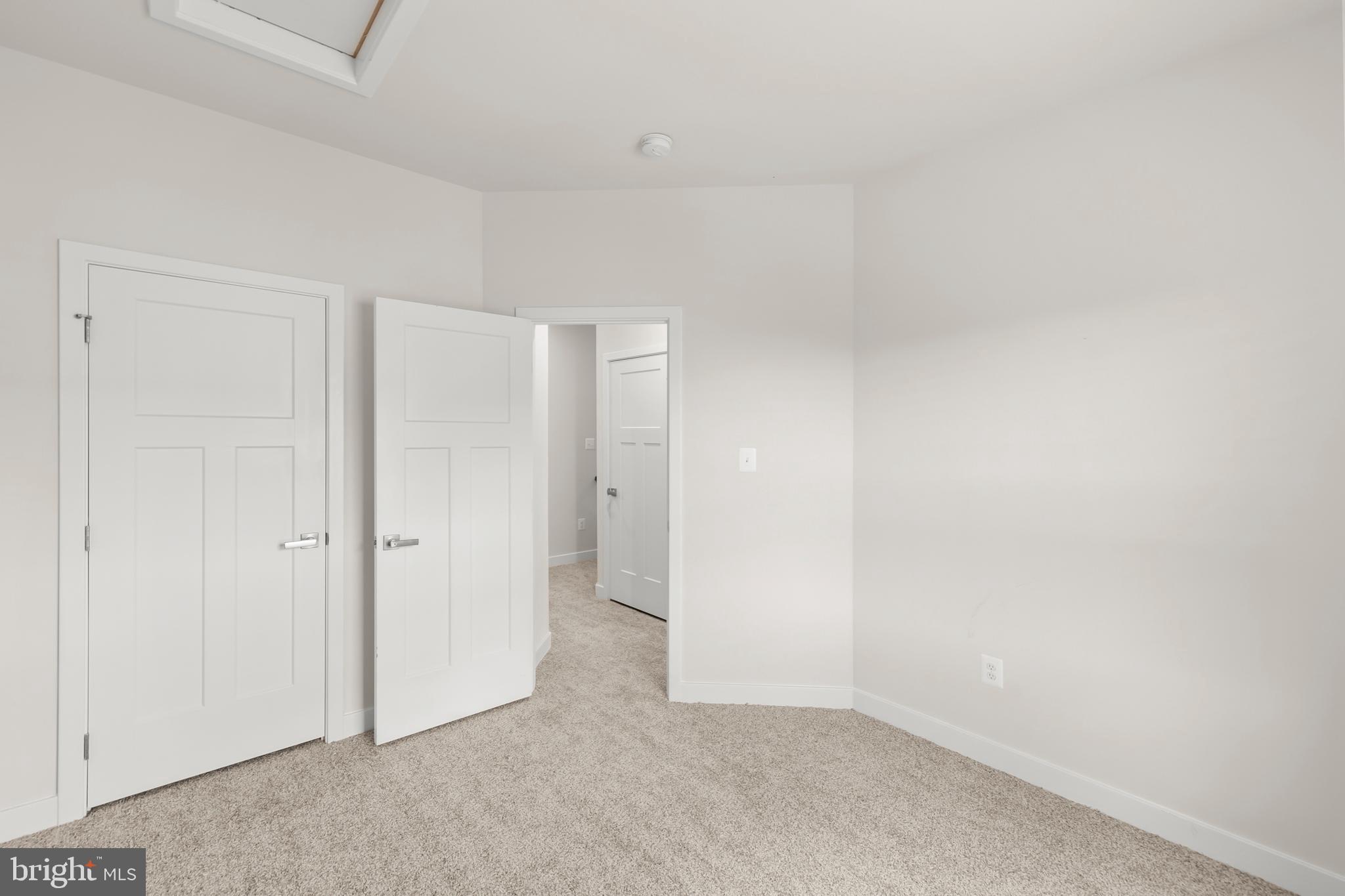 LAKE FREDERICK - Residential