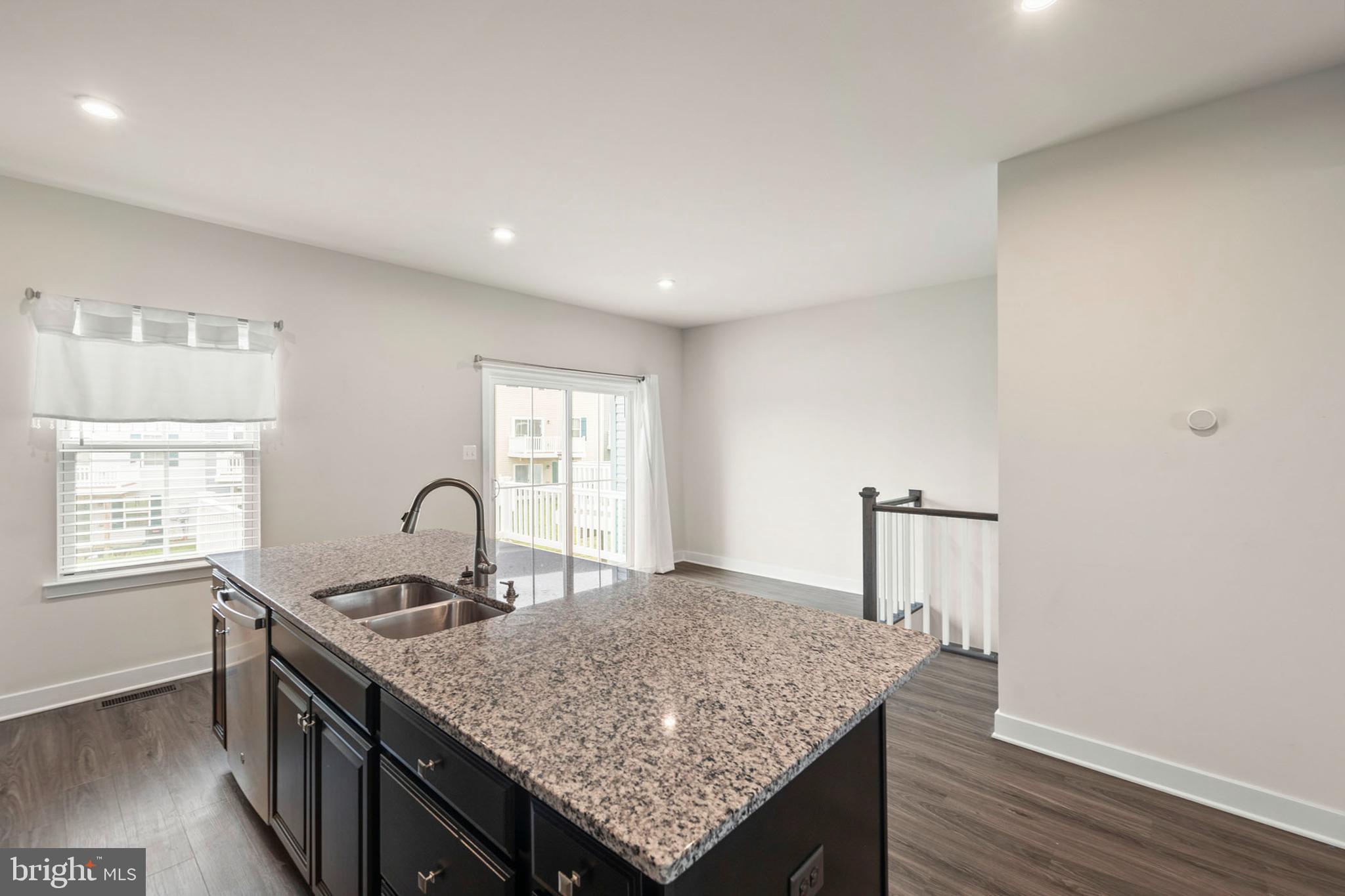 LAKE FREDERICK - Residential