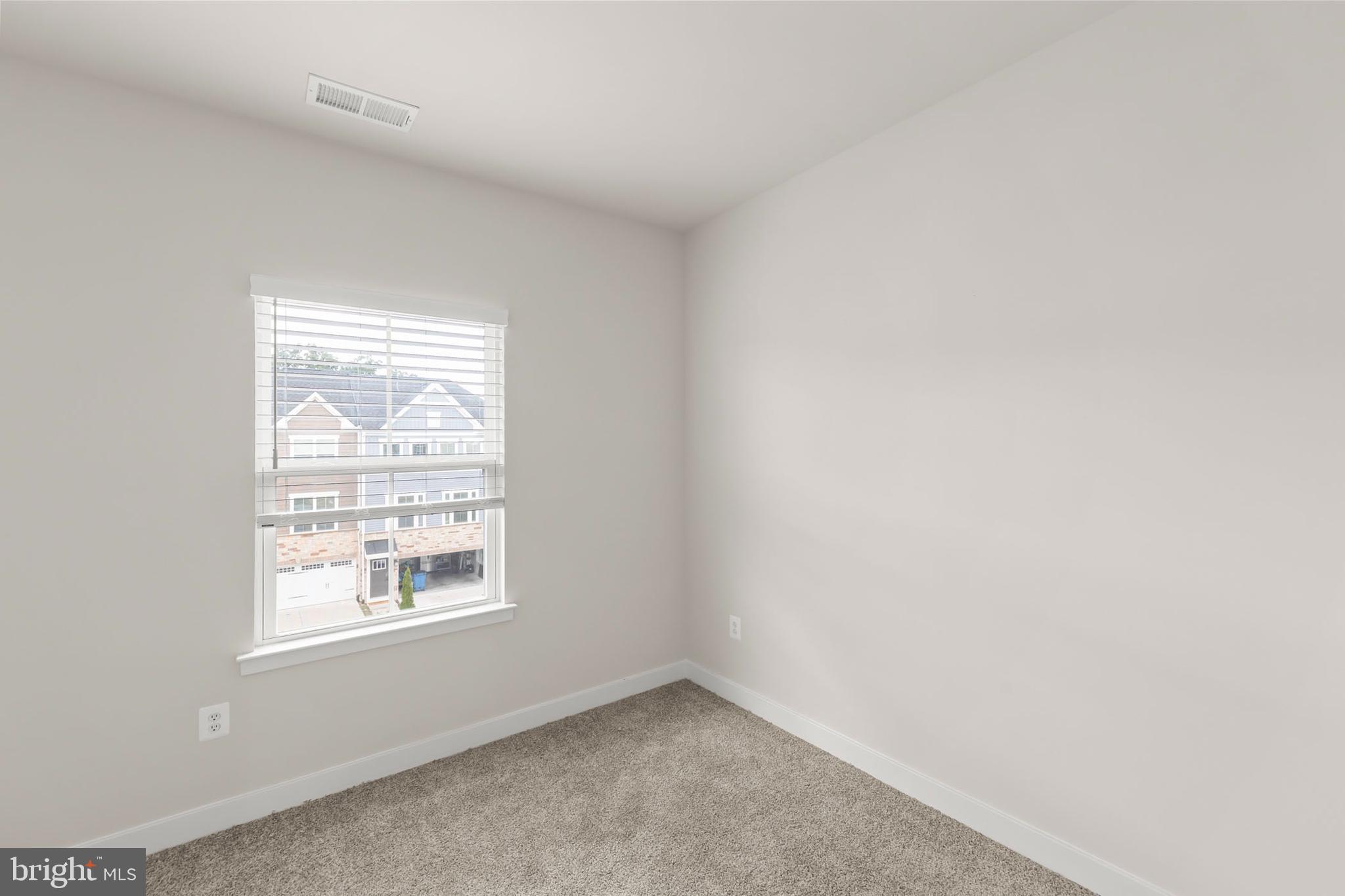 LAKE FREDERICK - Residential