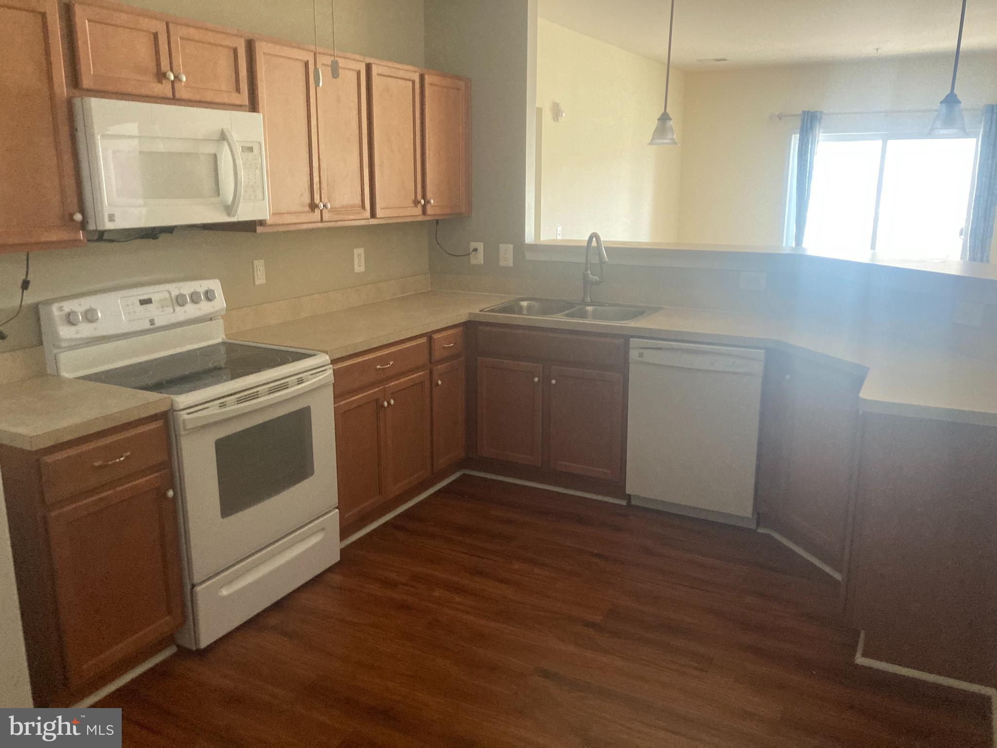 RESIDENCES AT WILDEWOOD - Residential