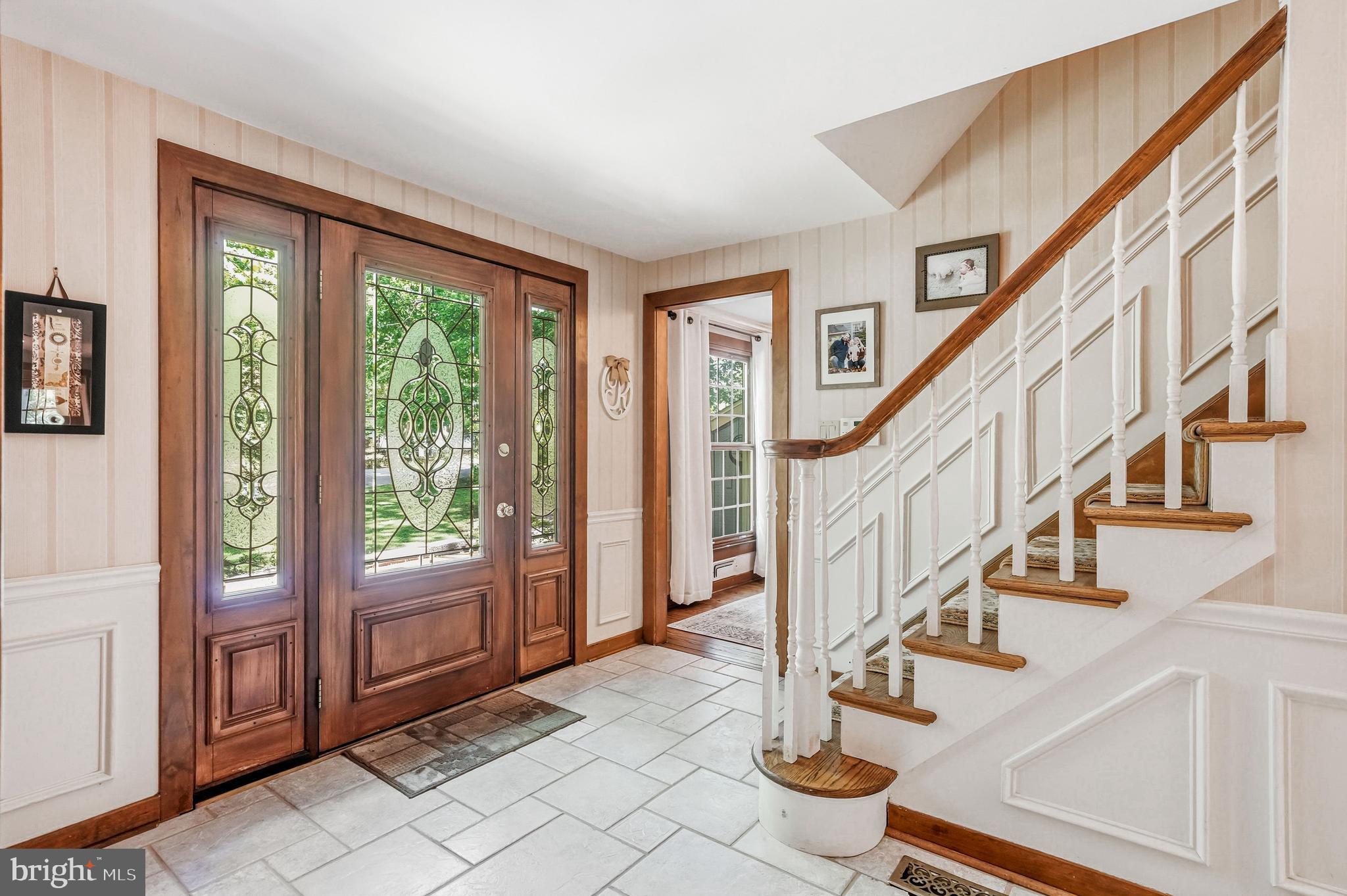 12 HESSIAN WAY