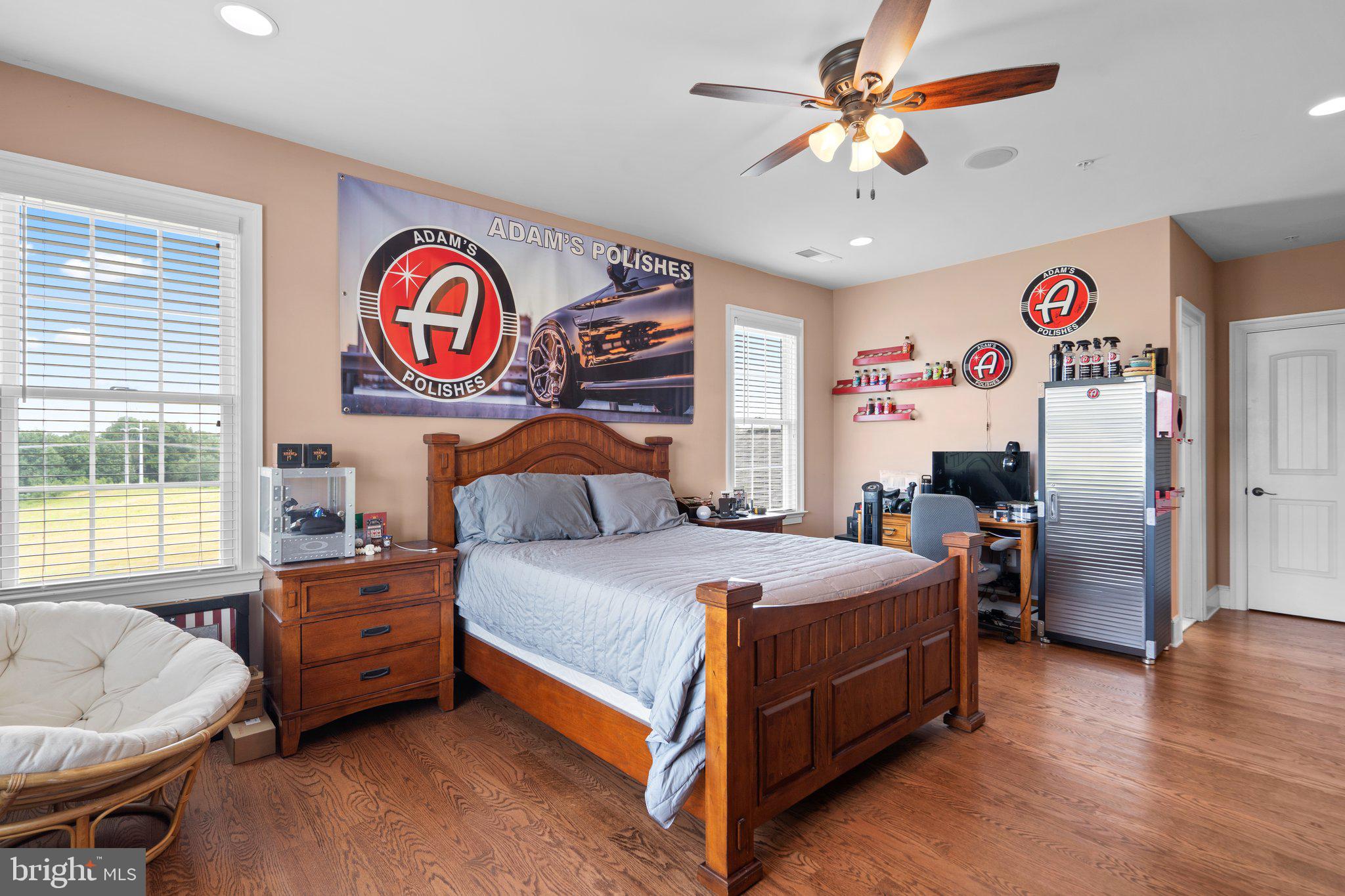 LAYTONSVILLE OUTSIDE - Residential