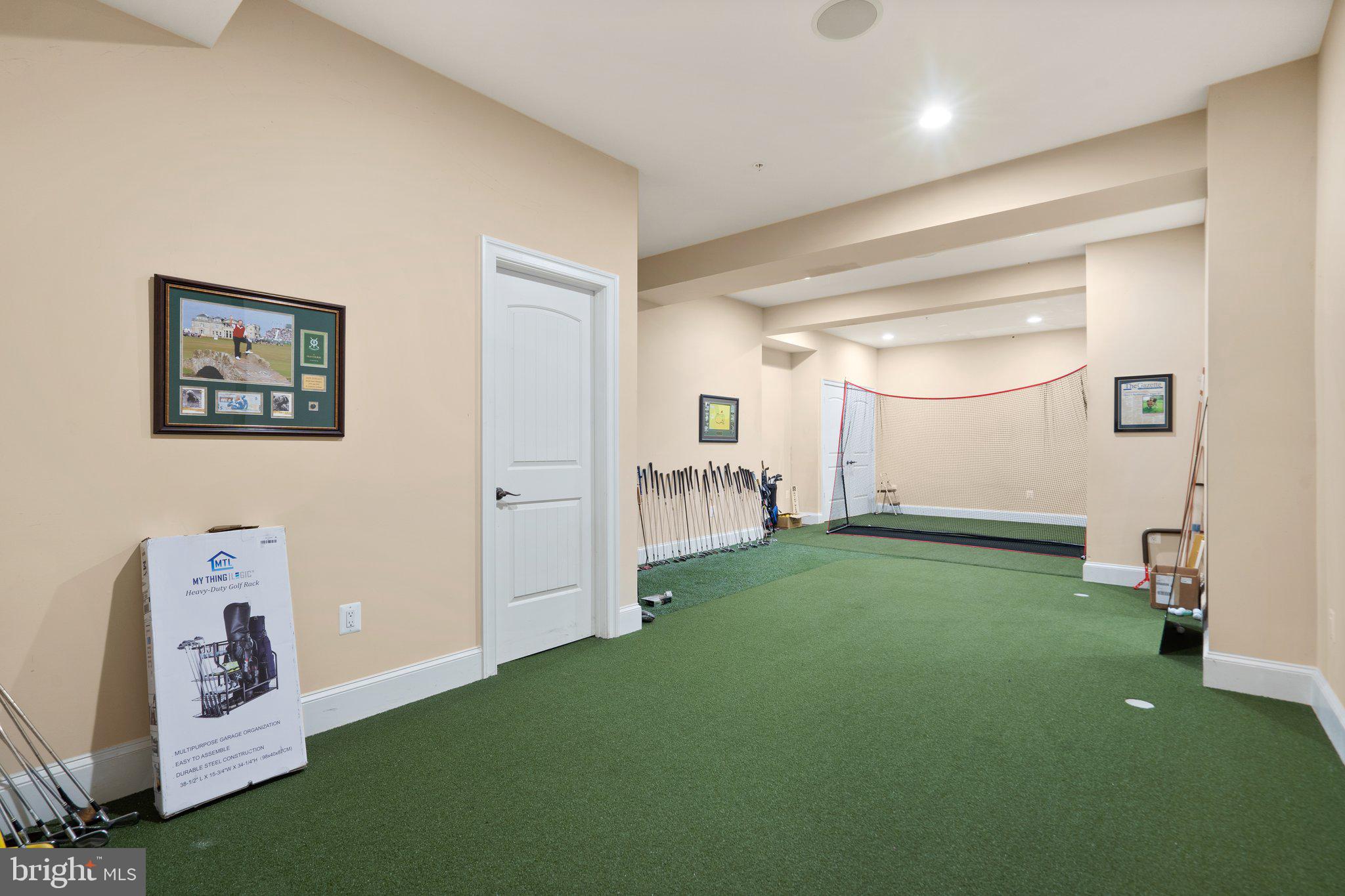 LAYTONSVILLE OUTSIDE - Residential