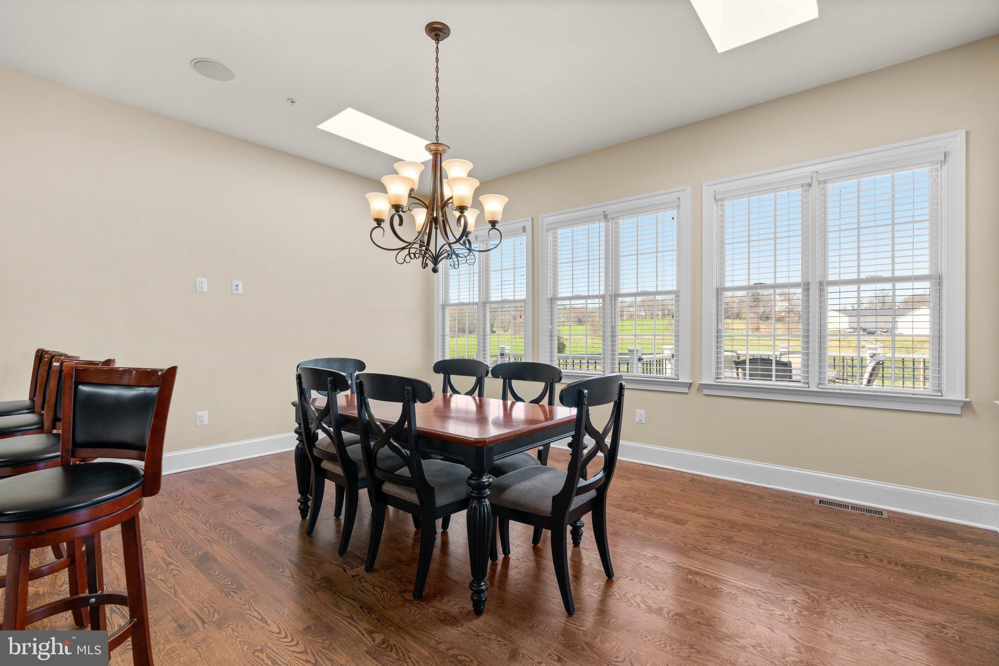 LAYTONSVILLE OUTSIDE - Residential