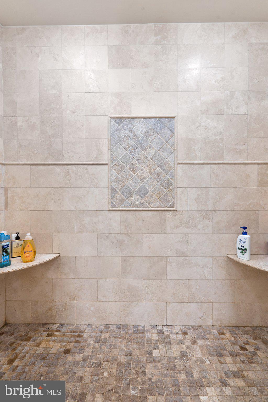 LAYTONSVILLE OUTSIDE - Residential