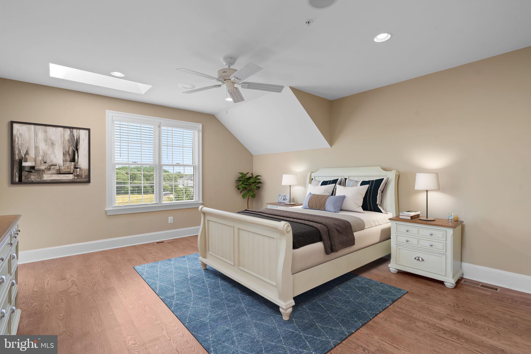 LAYTONSVILLE OUTSIDE - Residential