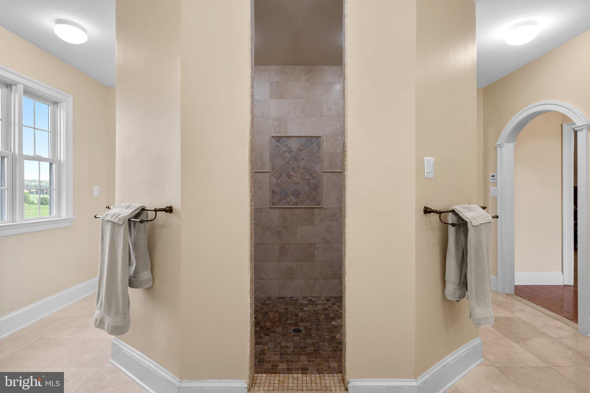 LAYTONSVILLE OUTSIDE - Residential