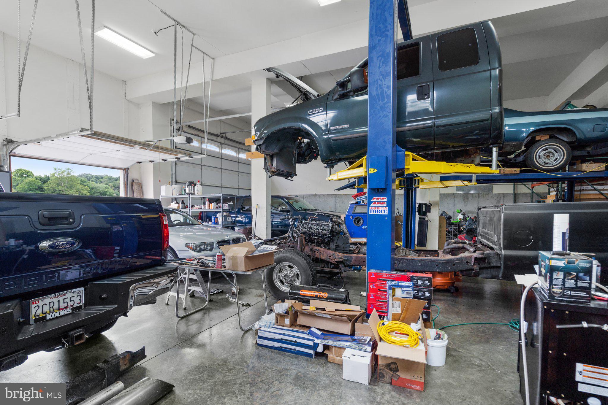 LAYTONSVILLE OUTSIDE - Residential