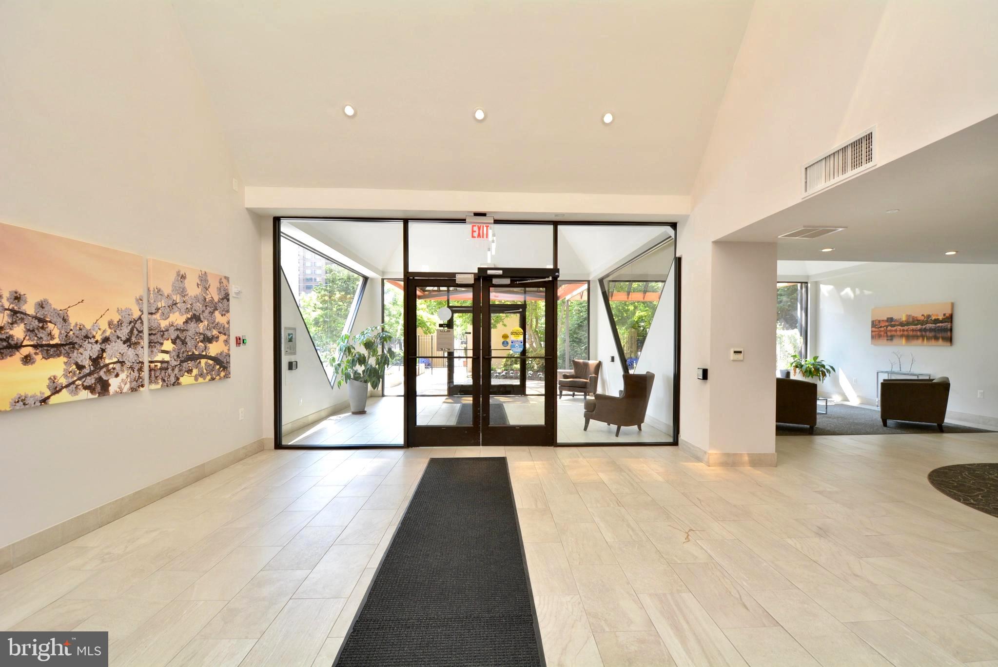 1301 COURTHOUSE ROAD N 1512