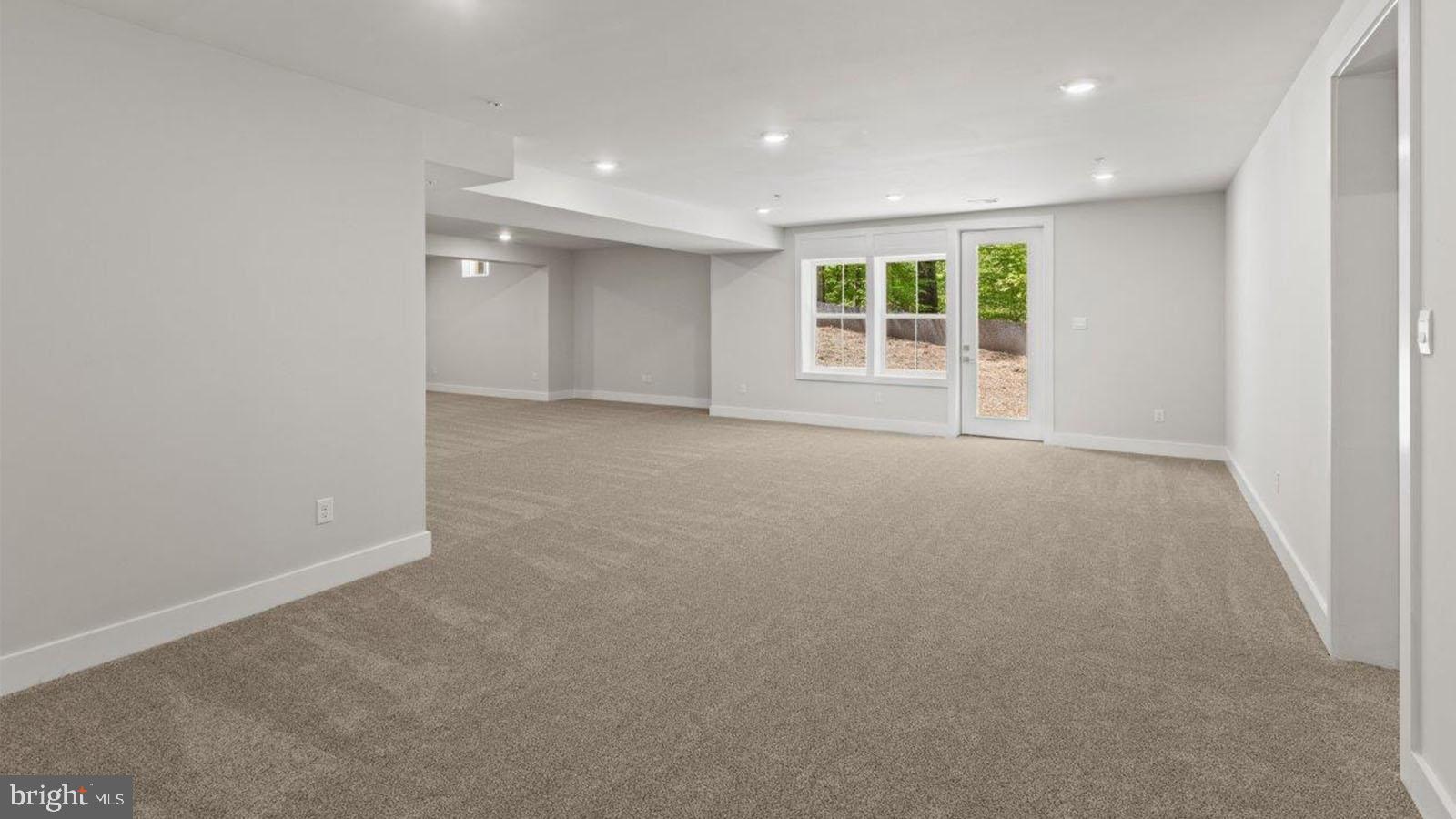 STILLVIEW ACRES - Residential