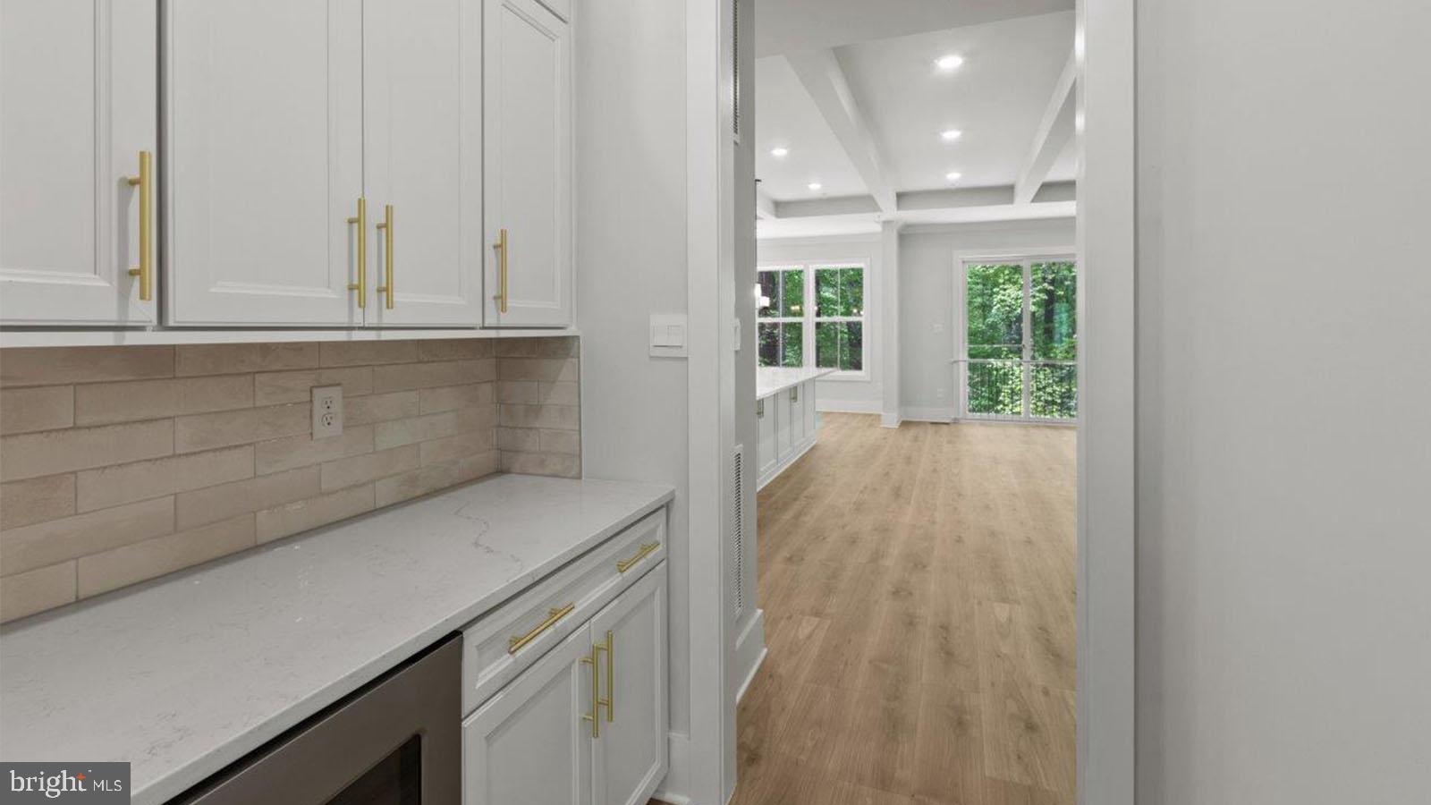 STILLVIEW ACRES - Residential