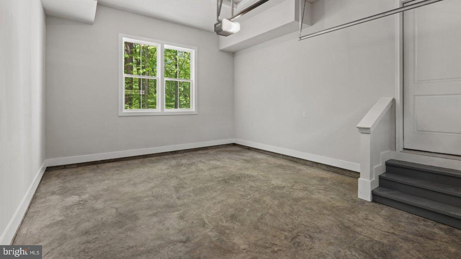 STILLVIEW ACRES - Residential