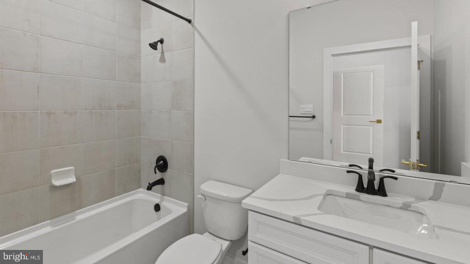 STILLVIEW ACRES - Residential