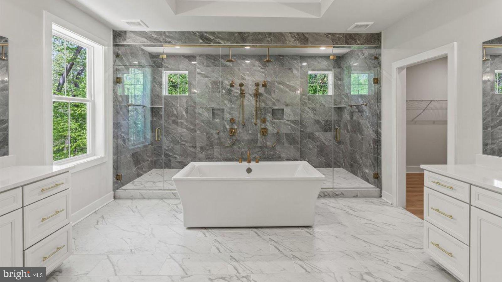 STILLVIEW ACRES - Residential