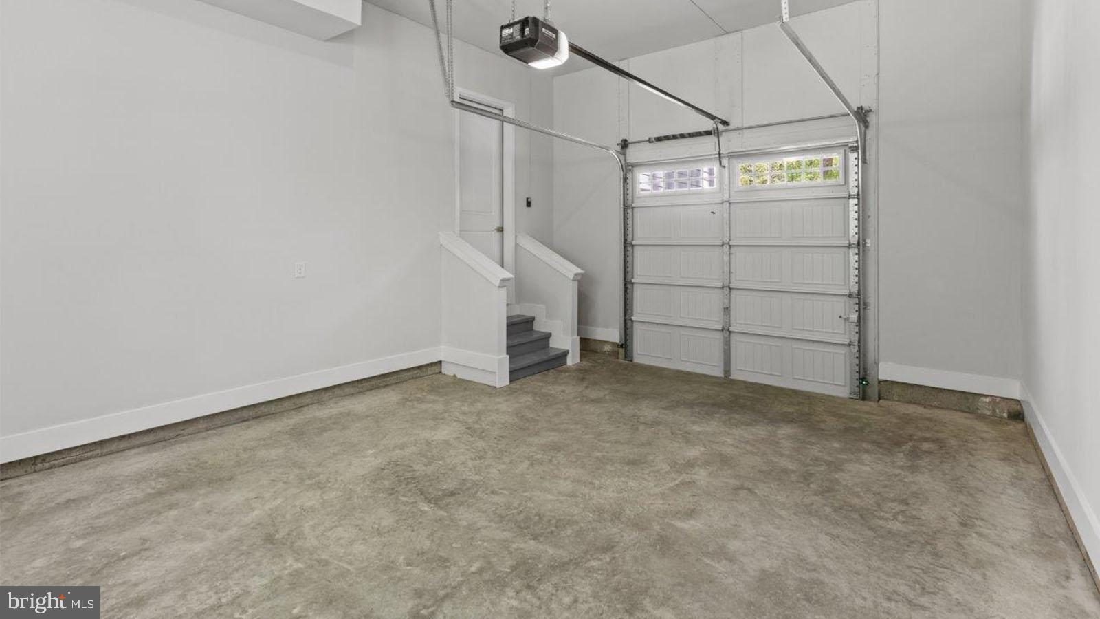 STILLVIEW ACRES - Residential