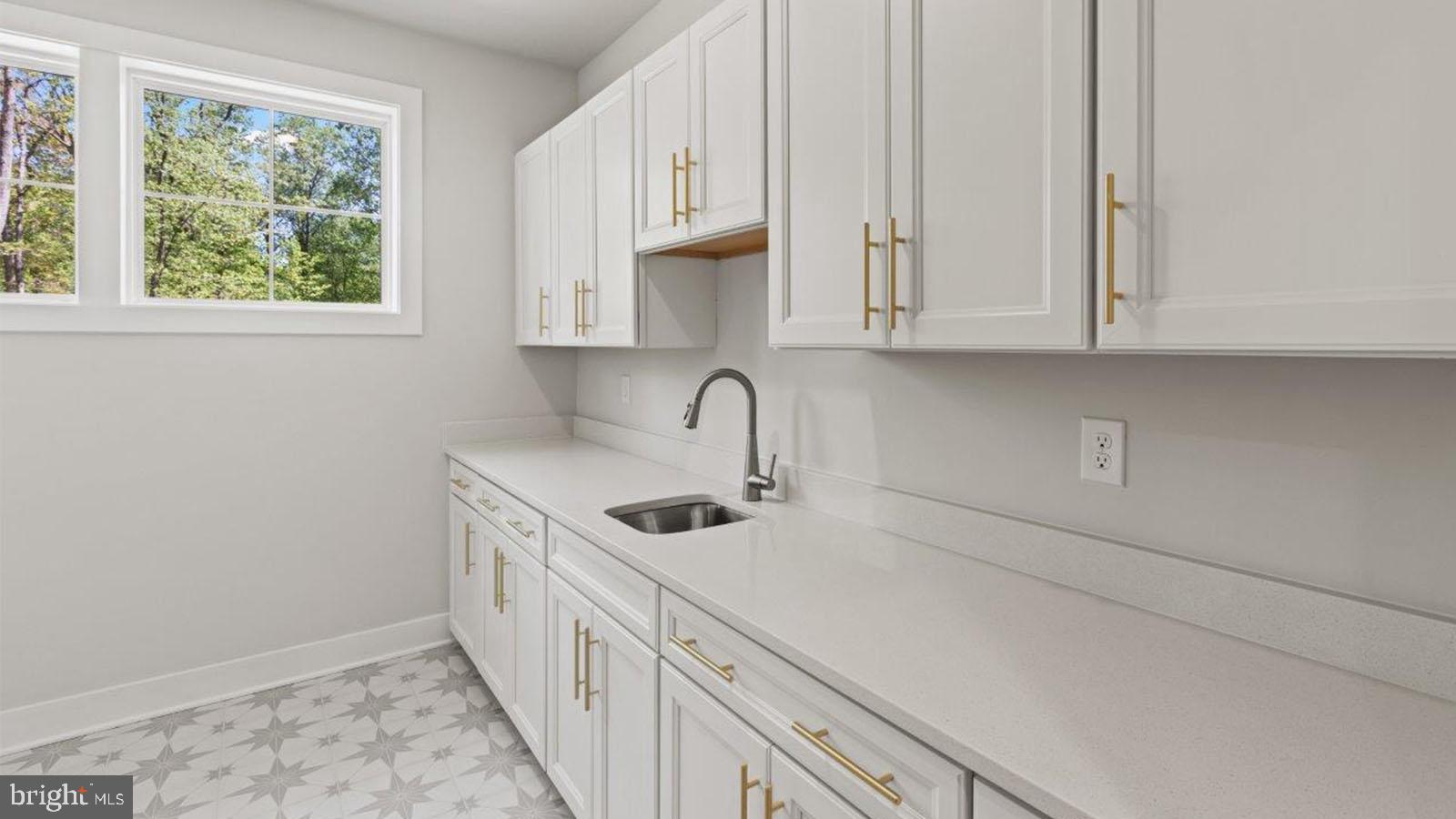 STILLVIEW ACRES - Residential