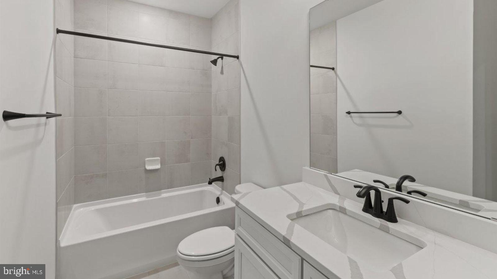 STILLVIEW ACRES - Residential