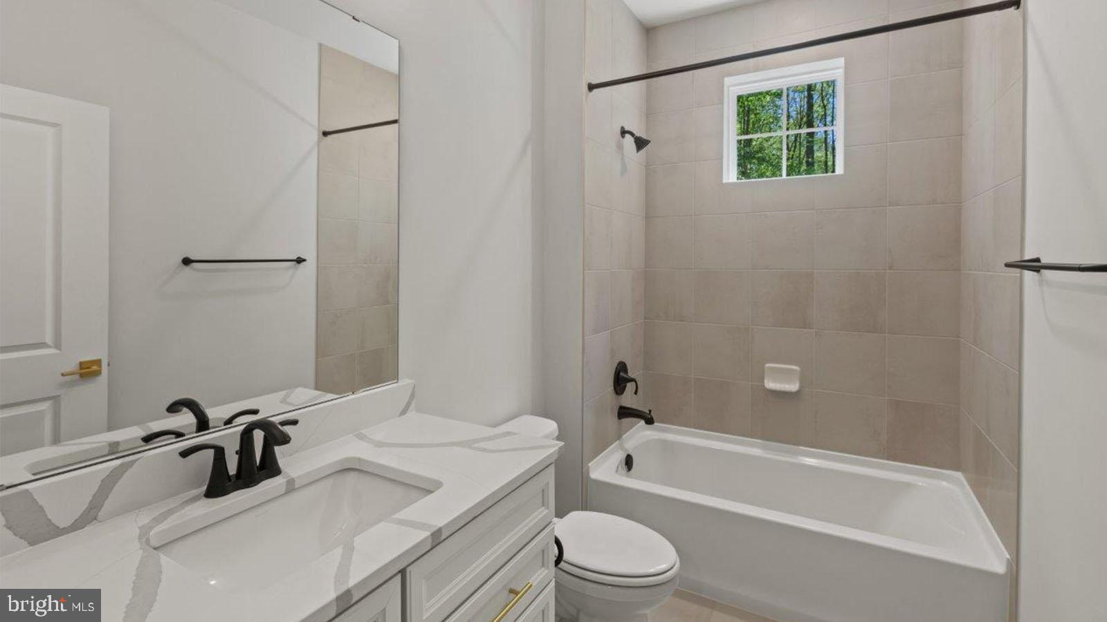 STILLVIEW ACRES - Residential