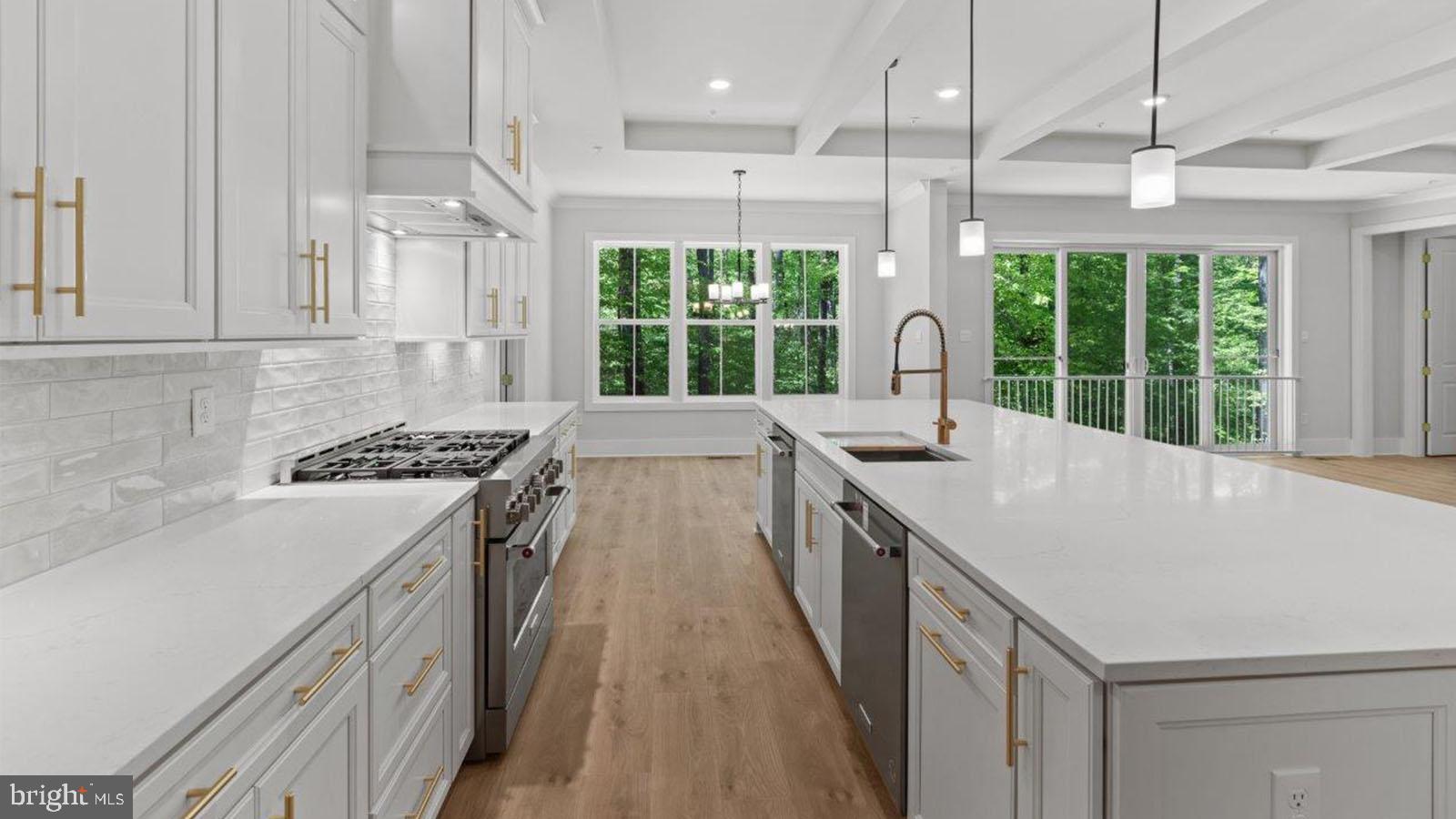 STILLVIEW ACRES - Residential