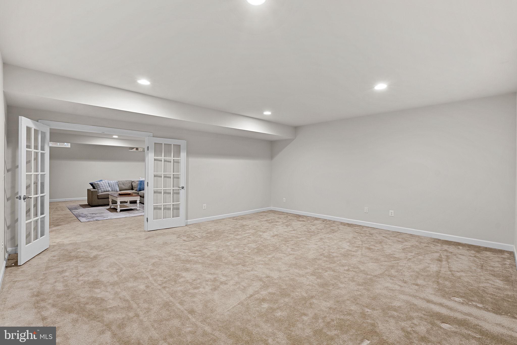 GROVE AT WILLOWSFORD - Residential