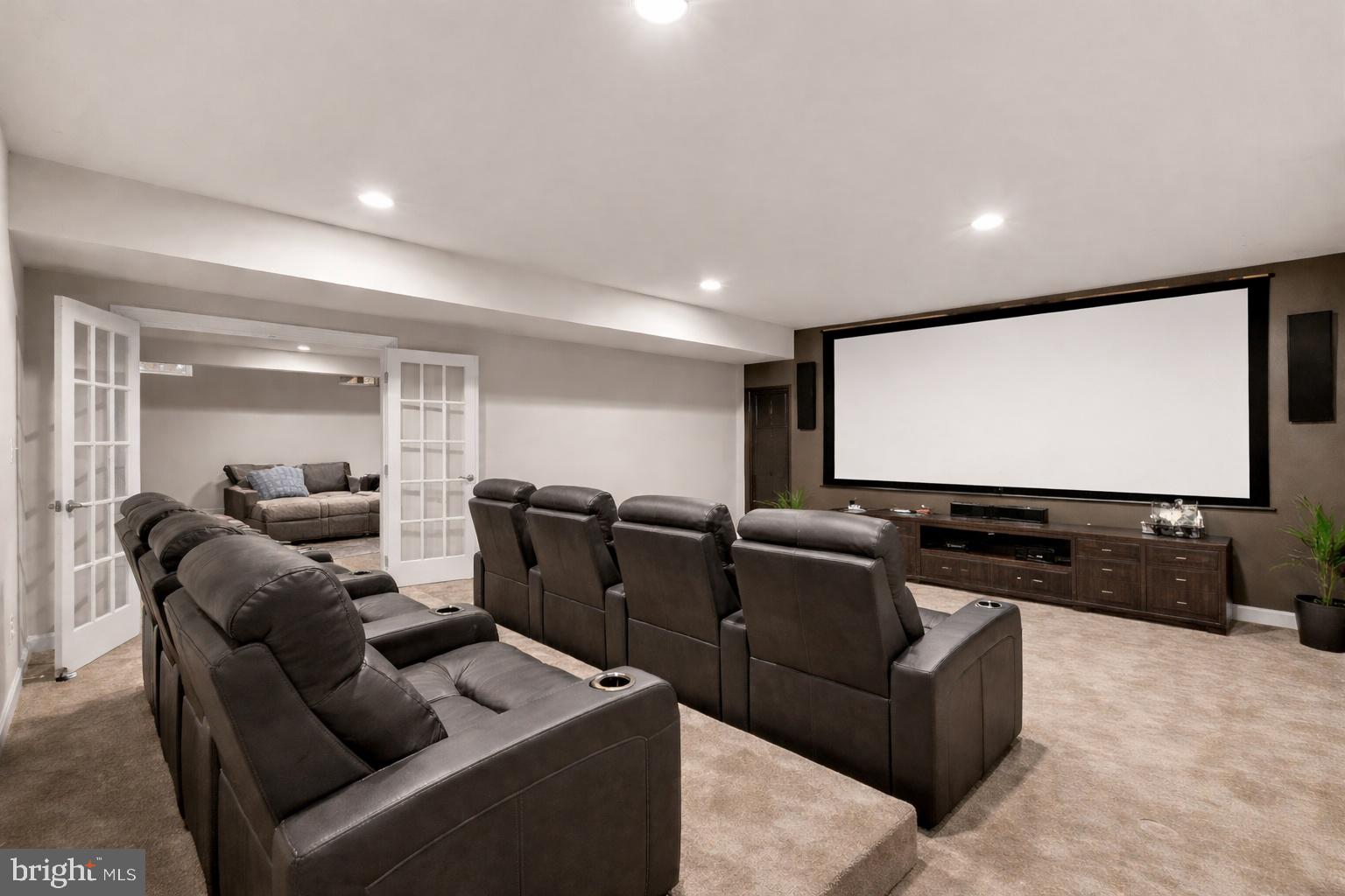 GROVE AT WILLOWSFORD - Residential