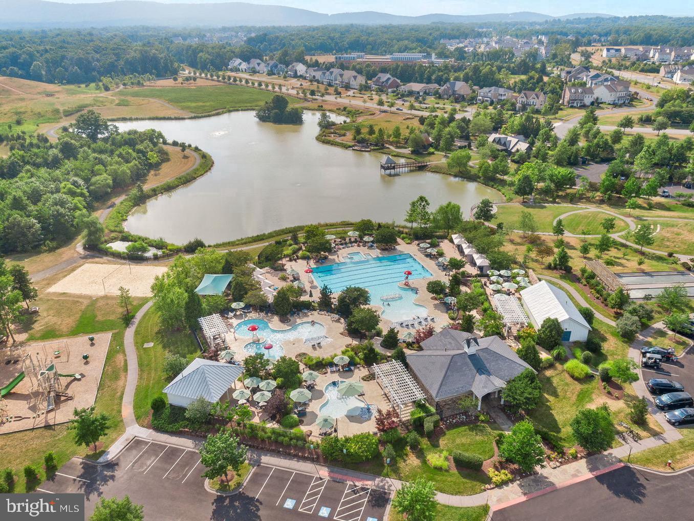 GROVE AT WILLOWSFORD - Residential