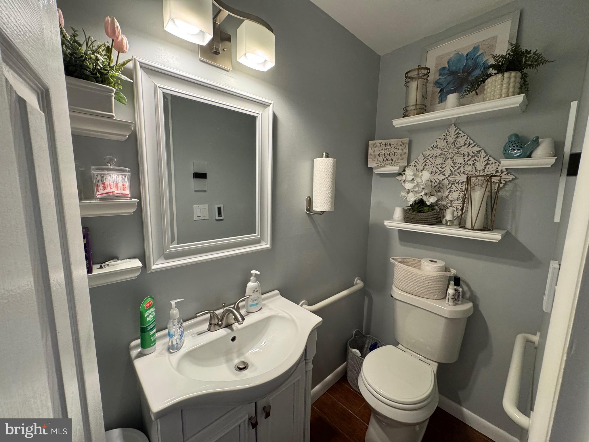 PARK FOREST VILLAGE - Residential