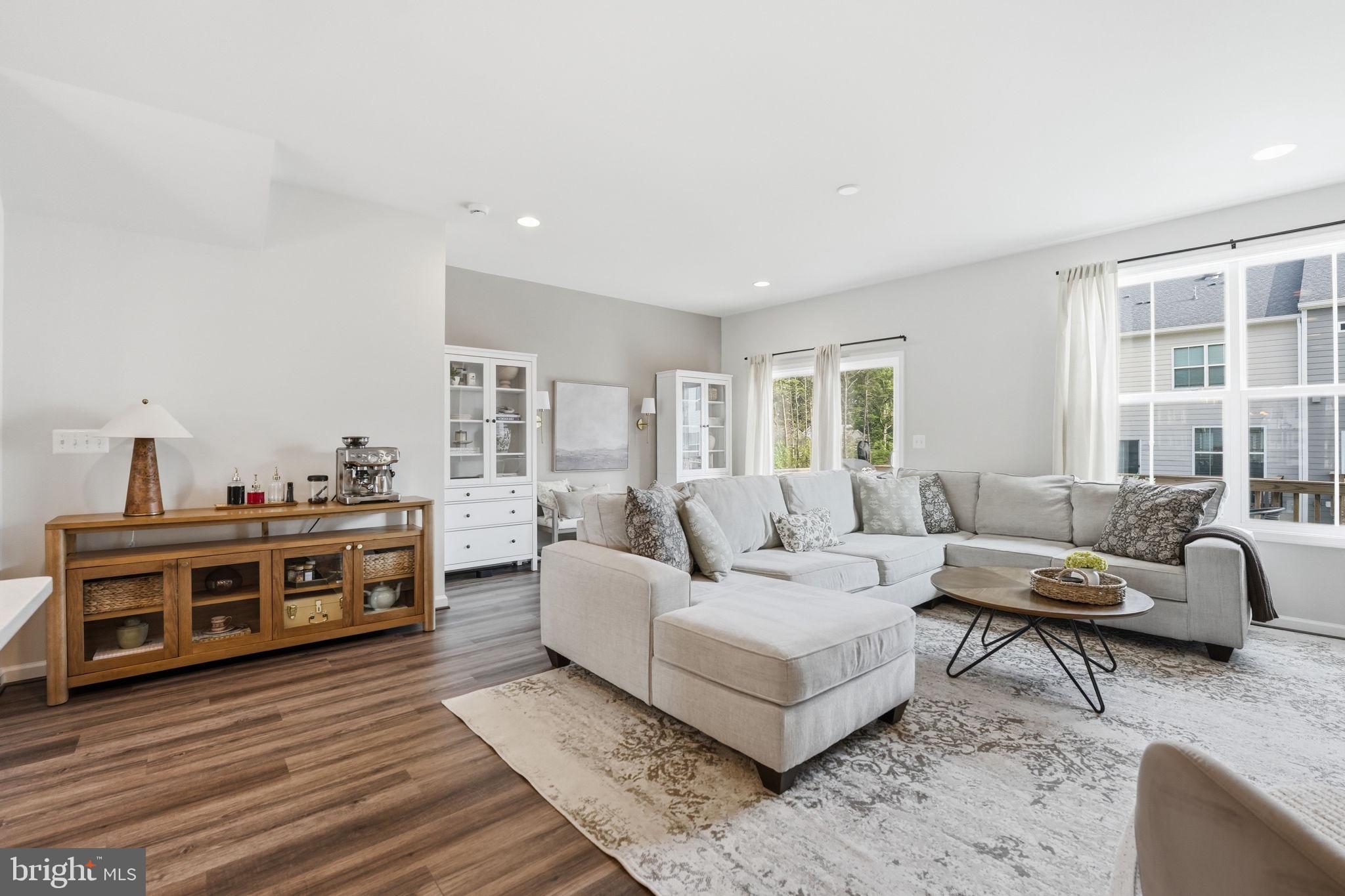 4017 SINGERVILLE COURT