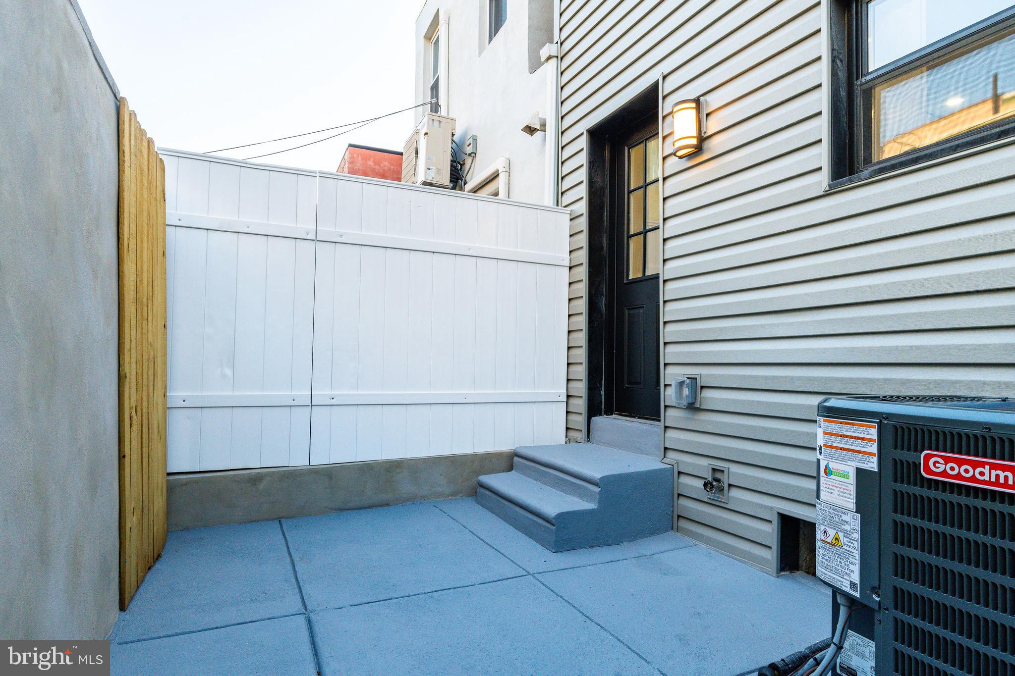 EAST PASSYUNK CROSSING - Residential
