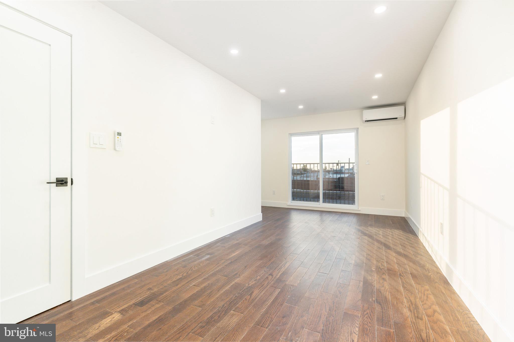 EAST PASSYUNK CROSSING - Residential