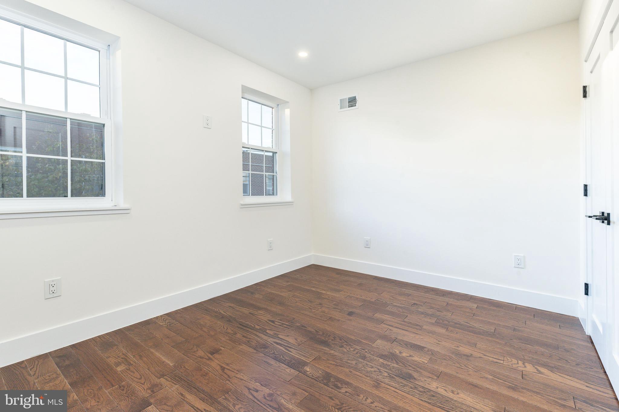 EAST PASSYUNK CROSSING - Residential