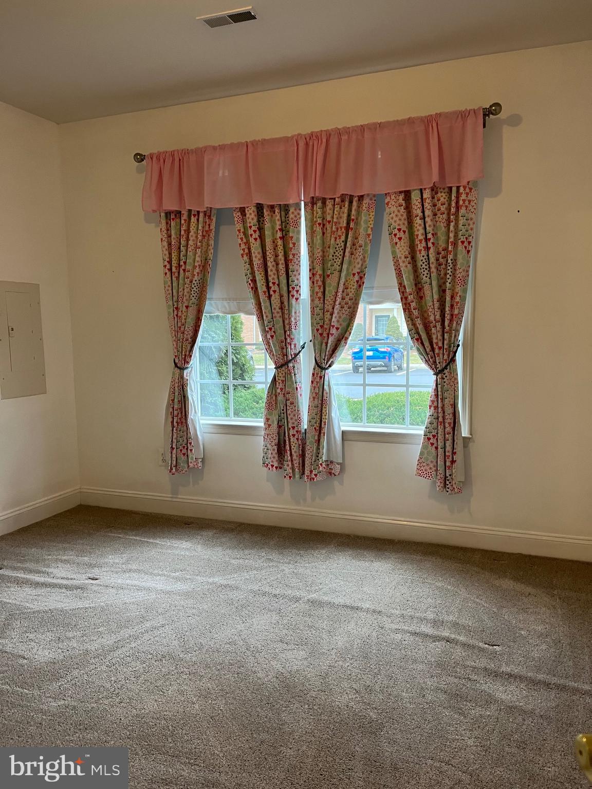 WASHINGTON SQUARE LA PLA - Residential