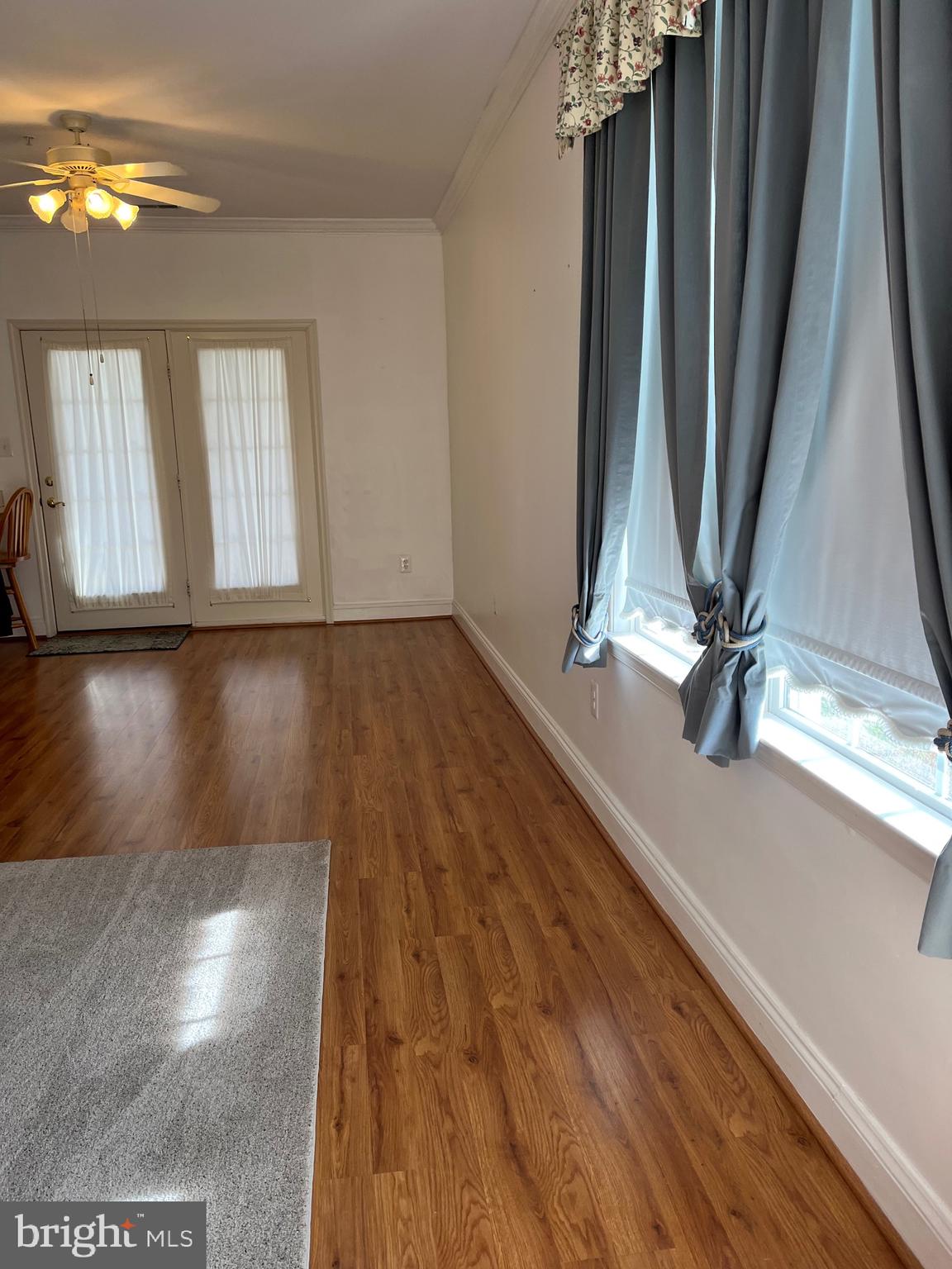 WASHINGTON SQUARE LA PLA - Residential