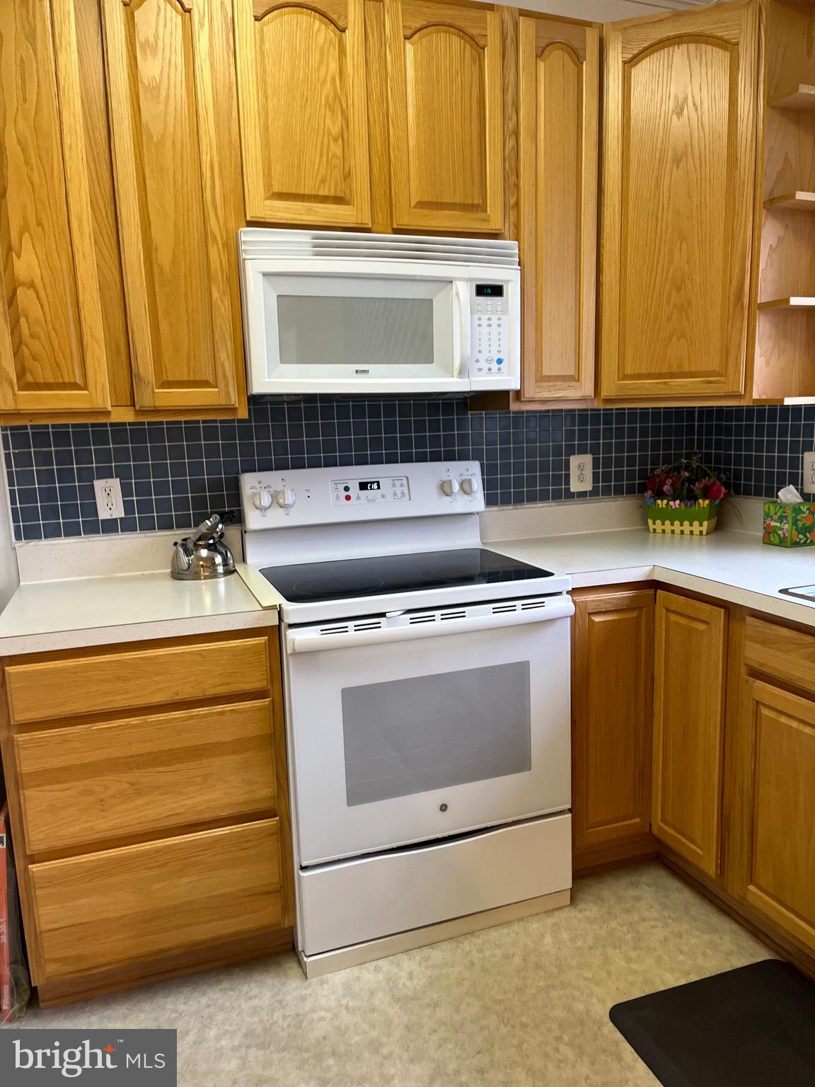 WASHINGTON SQUARE LA PLA - Residential