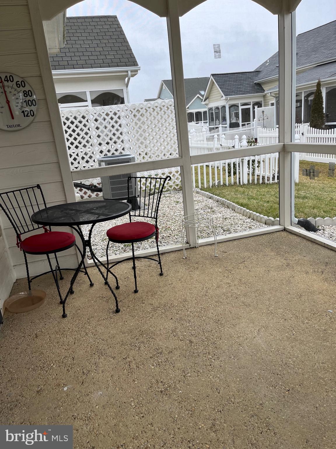 WASHINGTON SQUARE LA PLA - Residential