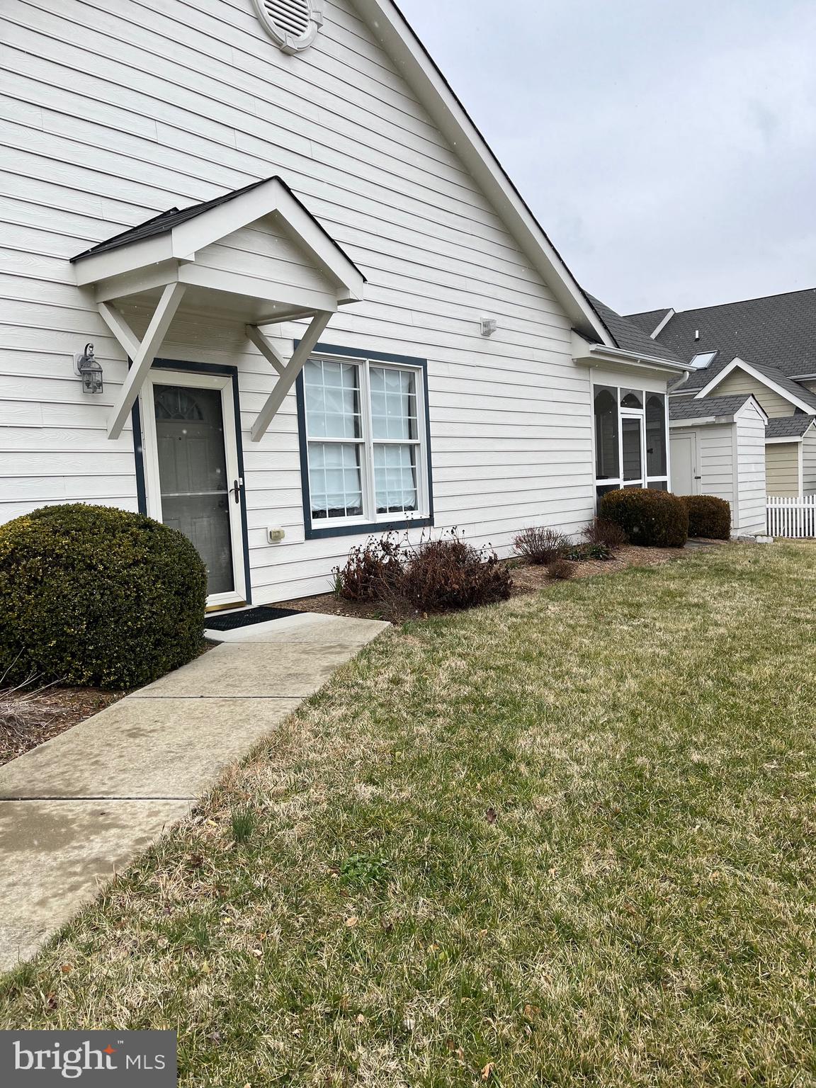 WASHINGTON SQUARE LA PLA - Residential