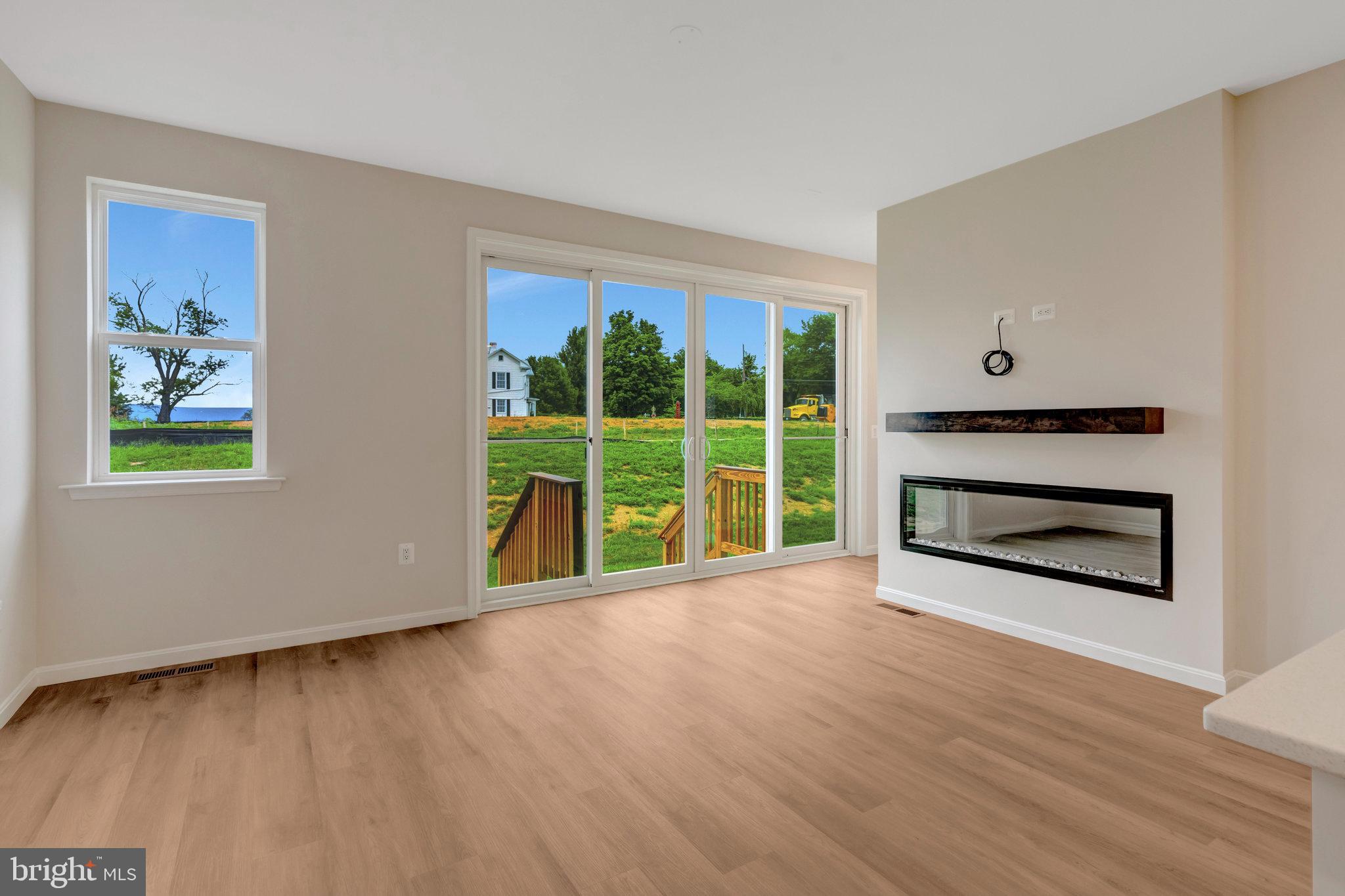 SEASONS AT MIDDLETOWN PLACE - Residential