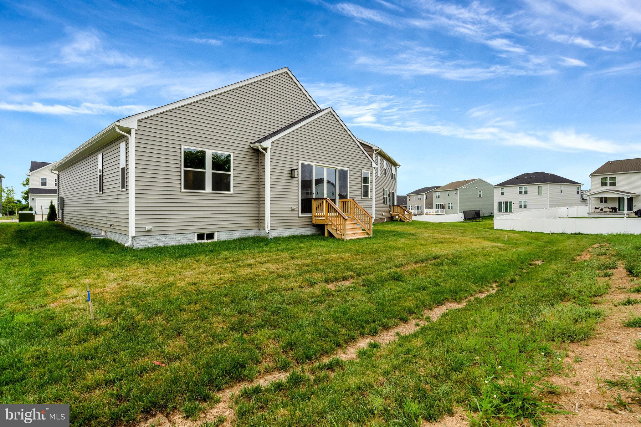 SEASONS AT MIDDLETOWN PLACE - Residential