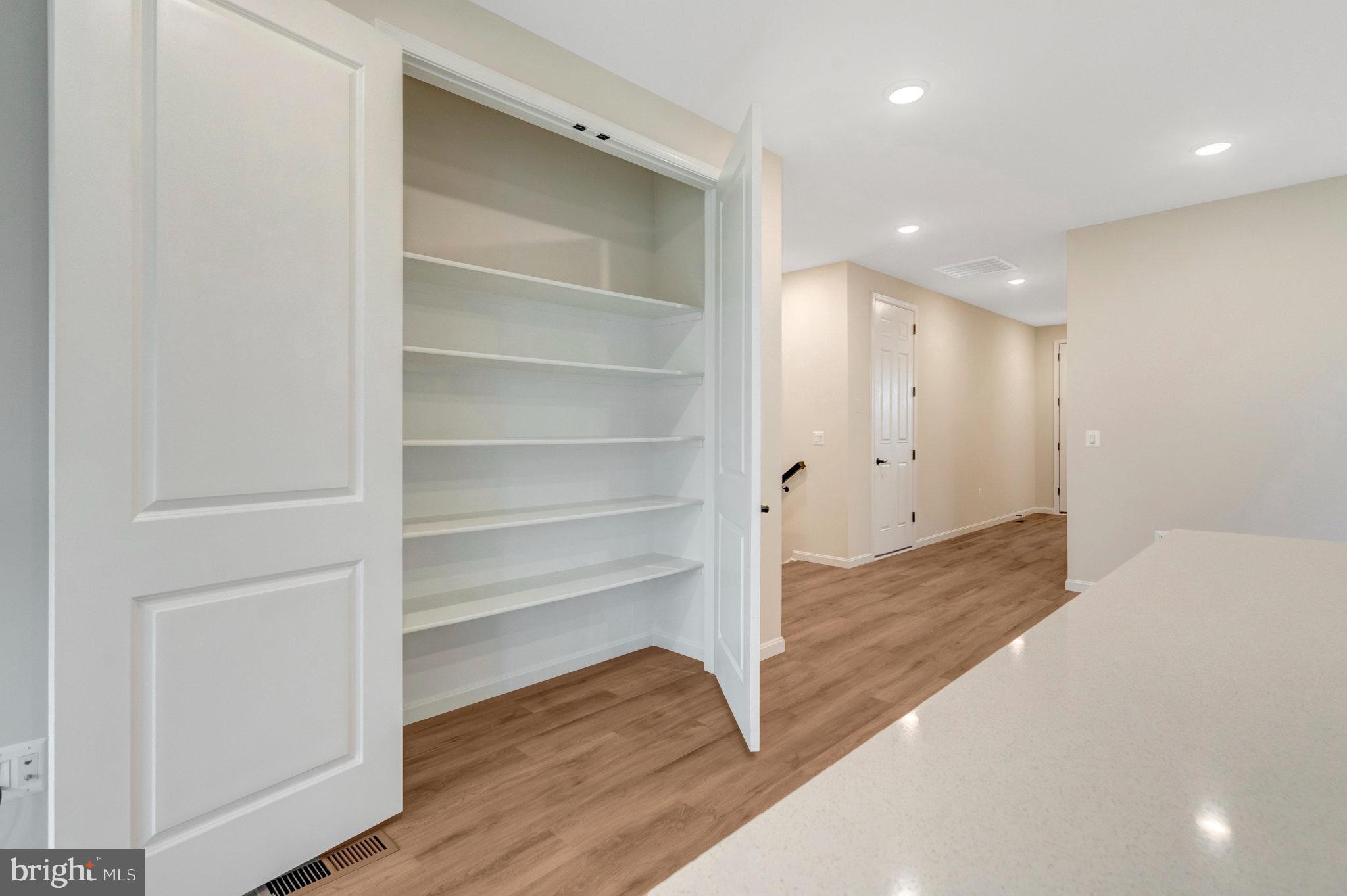 SEASONS AT MIDDLETOWN PLACE - Residential