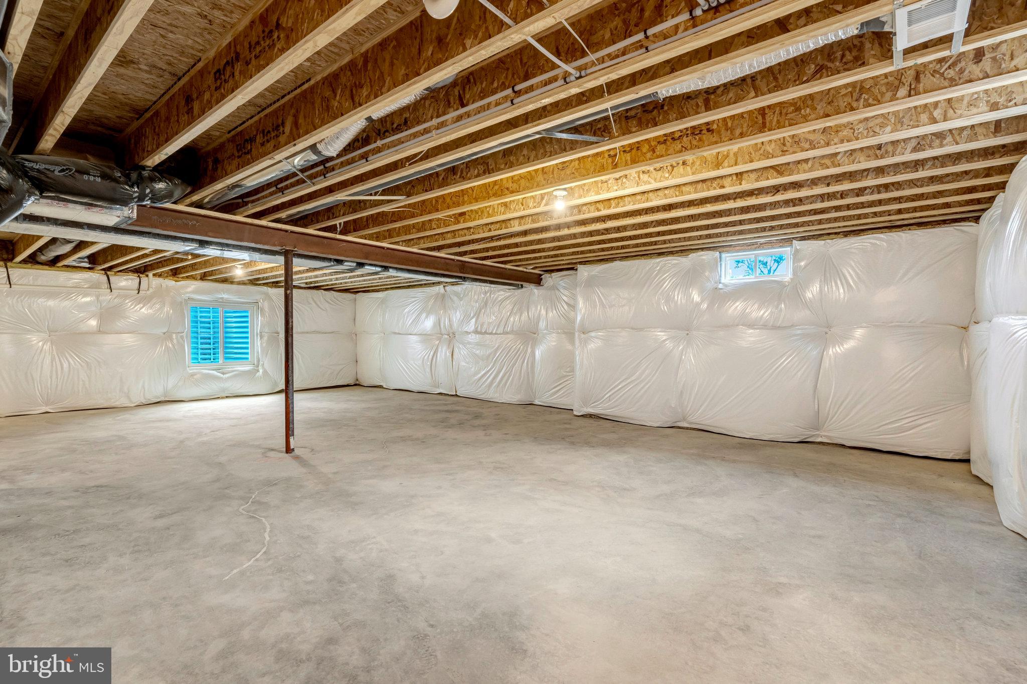 SEASONS AT MIDDLETOWN PLACE - Residential