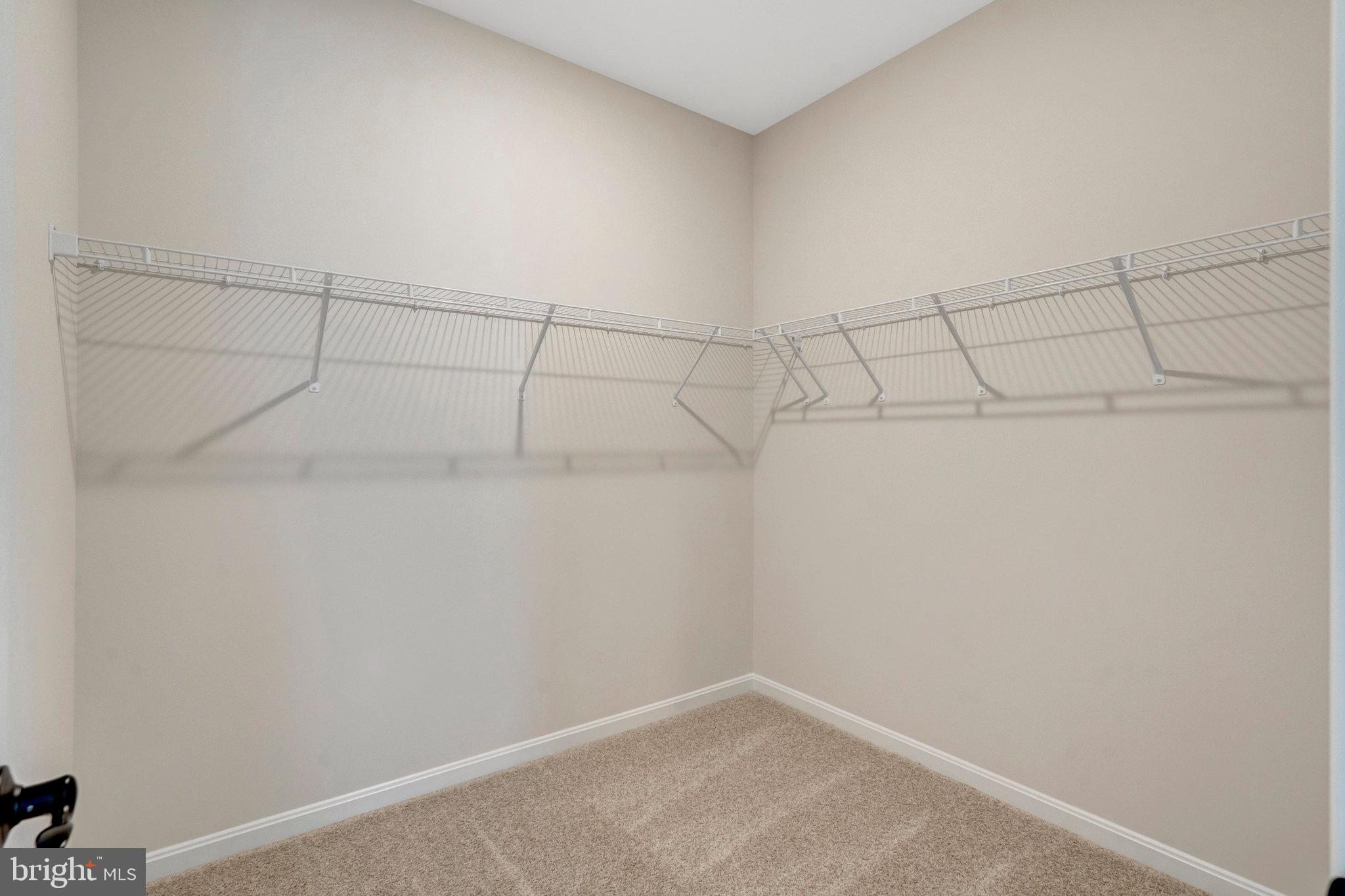 SEASONS AT MIDDLETOWN PLACE - Residential