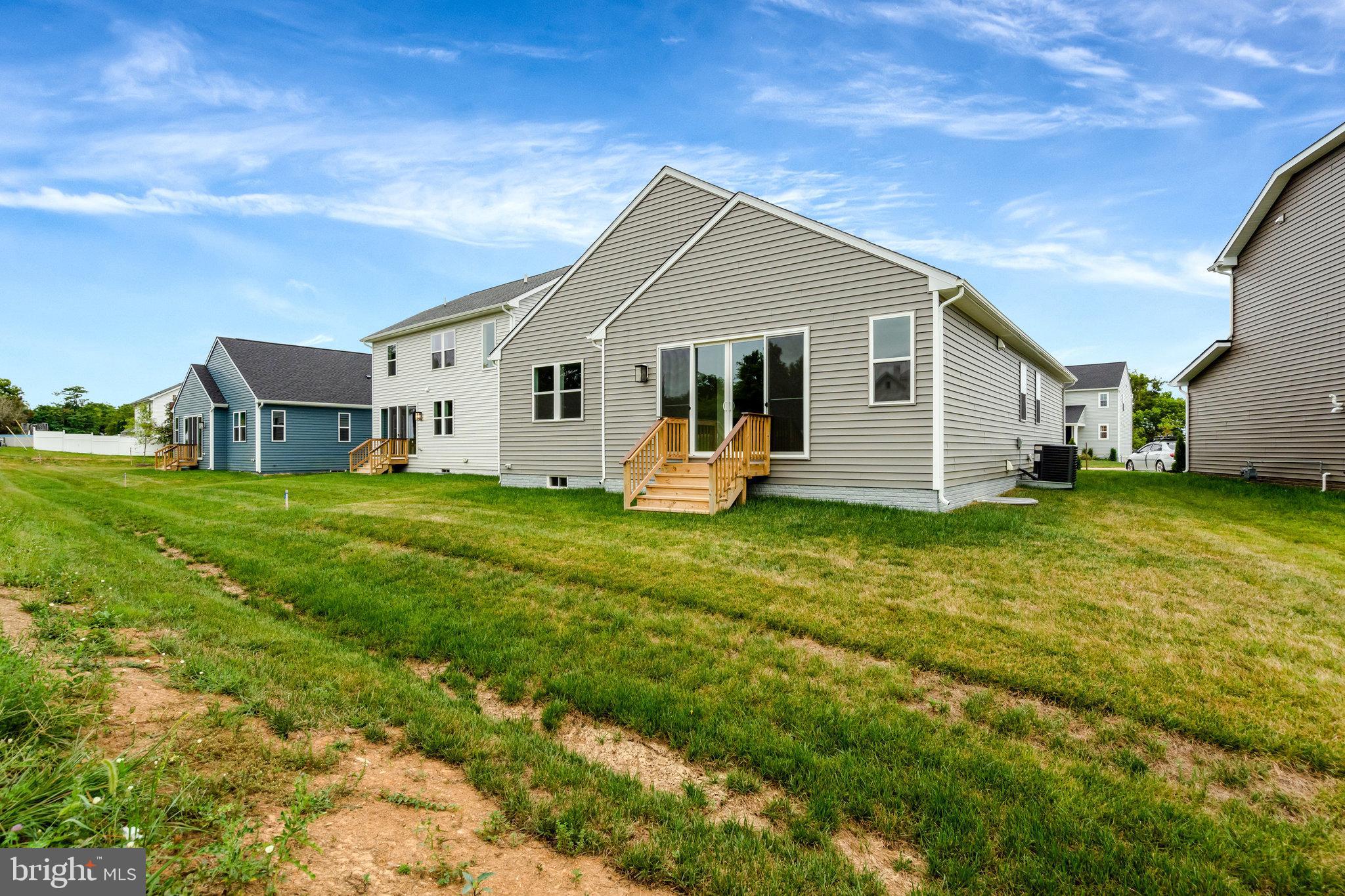 SEASONS AT MIDDLETOWN PLACE - Residential