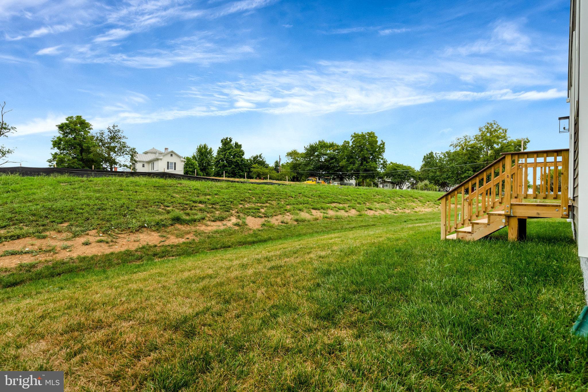 SEASONS AT MIDDLETOWN PLACE - Residential