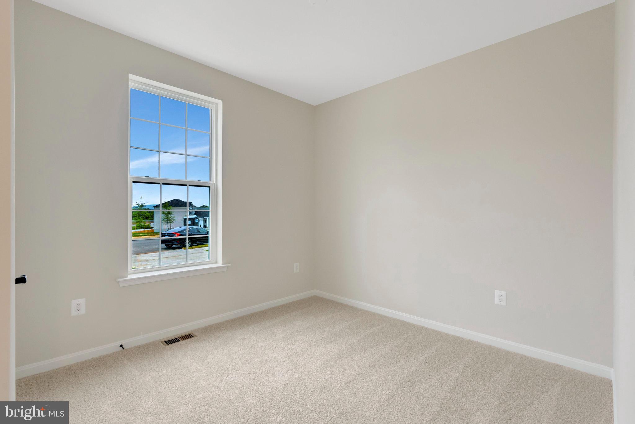 SEASONS AT MIDDLETOWN PLACE - Residential